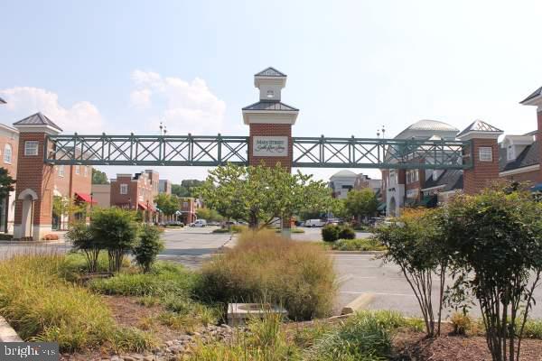 EDGEWATER - Residential