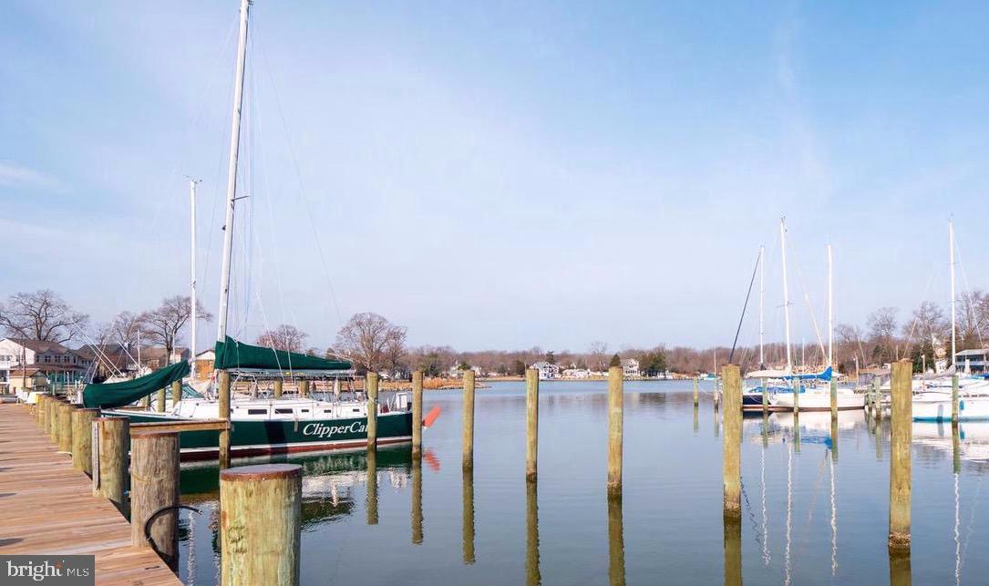 EDGEWATER - Residential