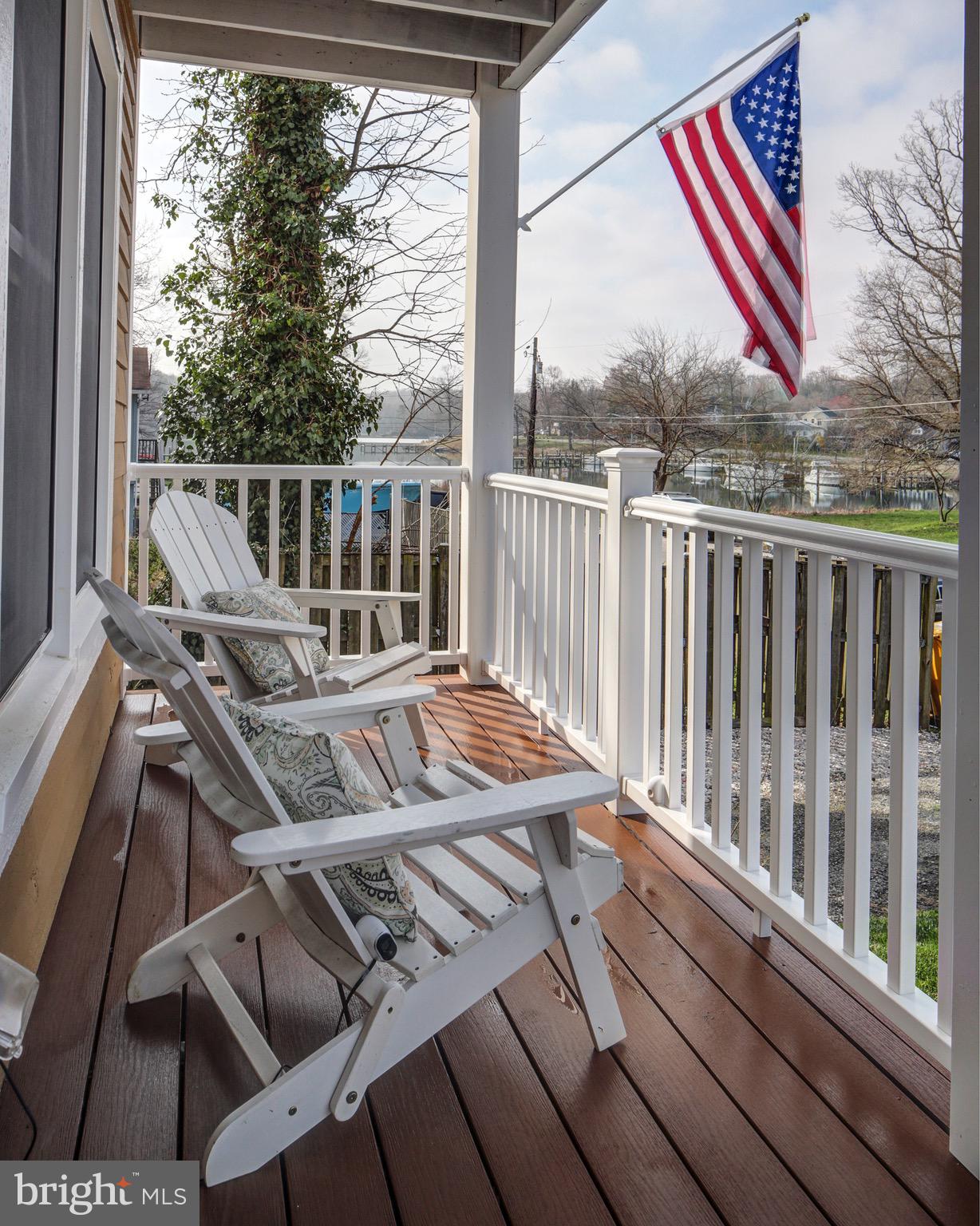 EDGEWATER - Residential