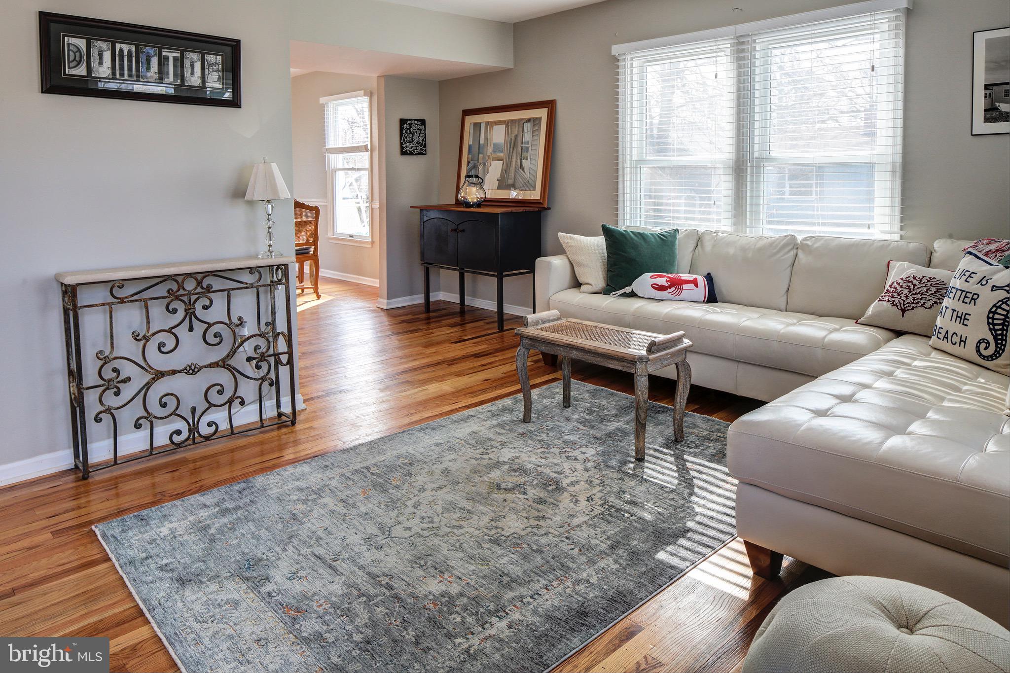 EDGEWATER - Residential