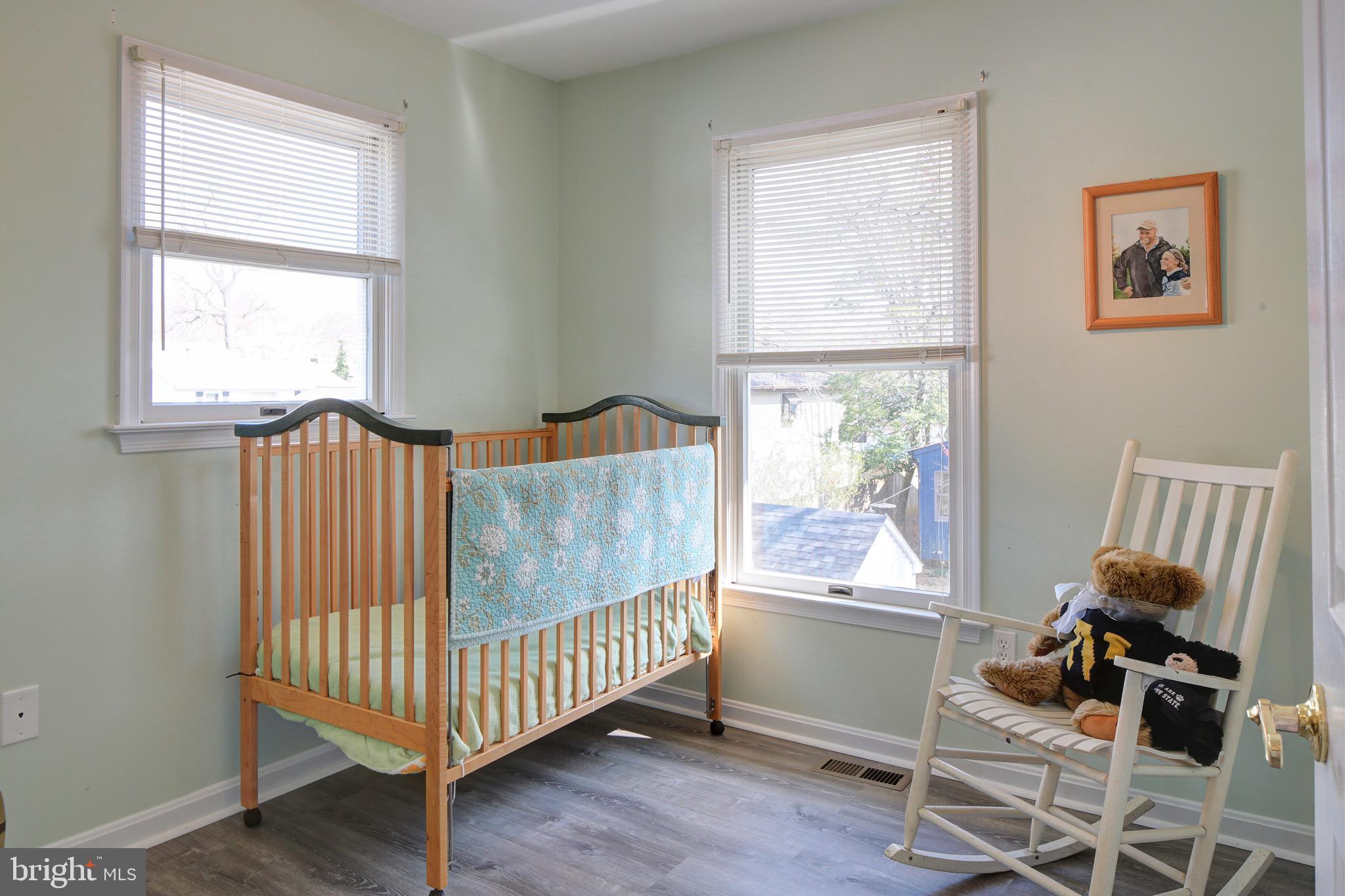 EDGEWATER - Residential