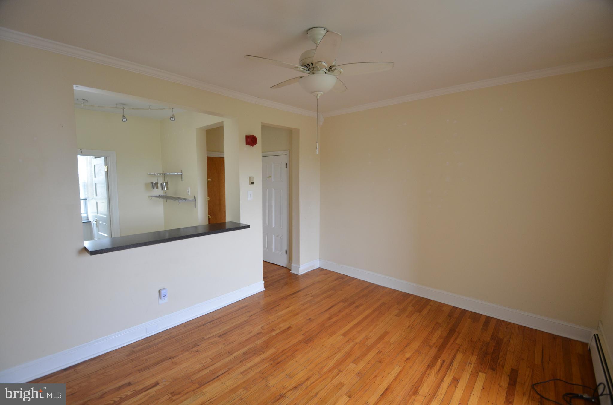 EAST FALLS - Residential Lease