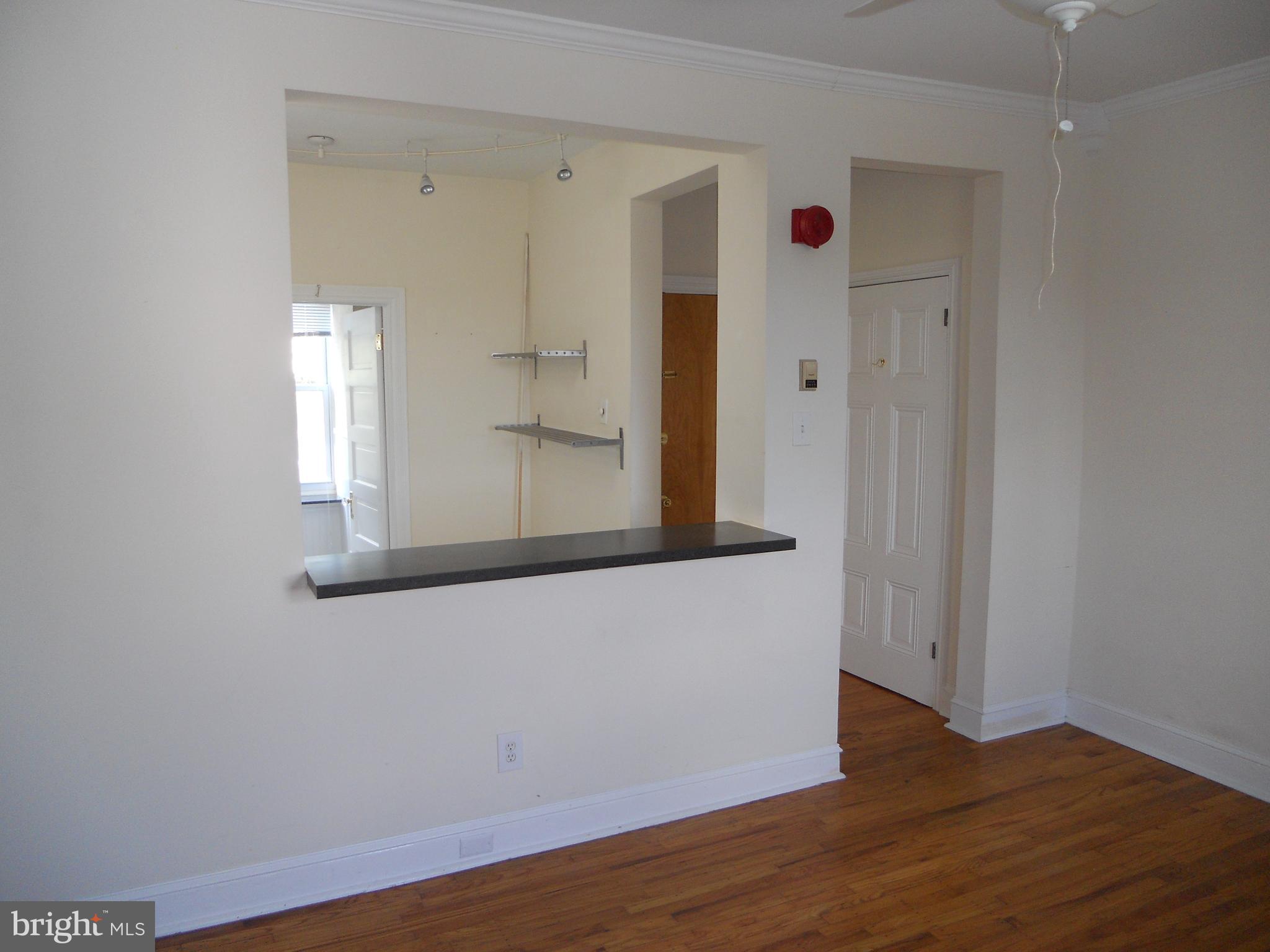 EAST FALLS - Residential Lease