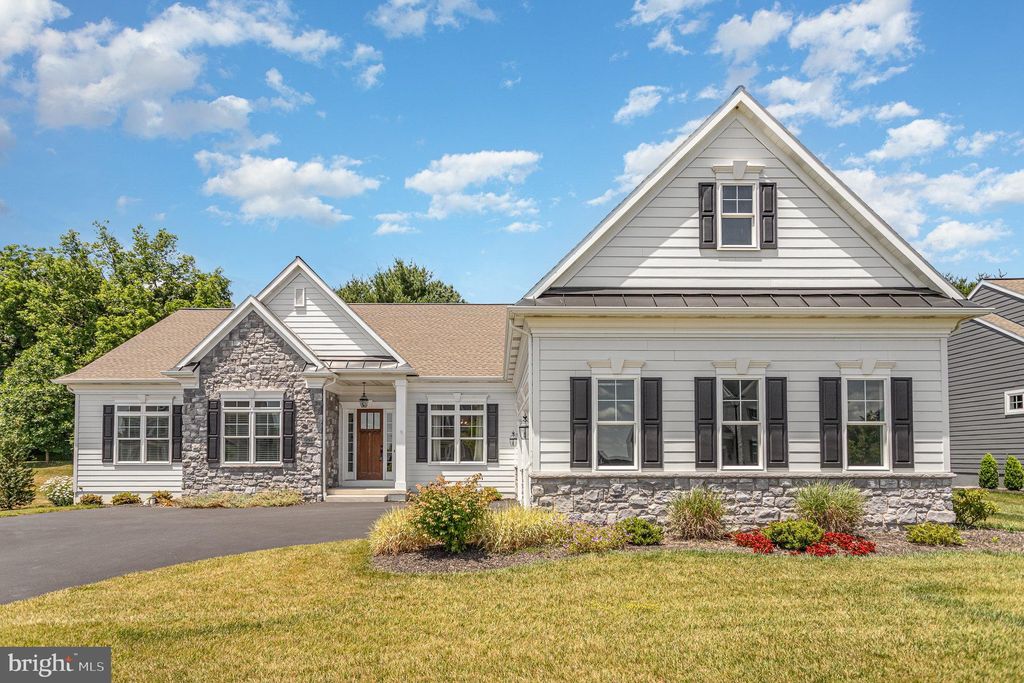 Photo of 1053 Lititz Bend Drive, Lititz, PA 17543 (MLS # PALA2053038)