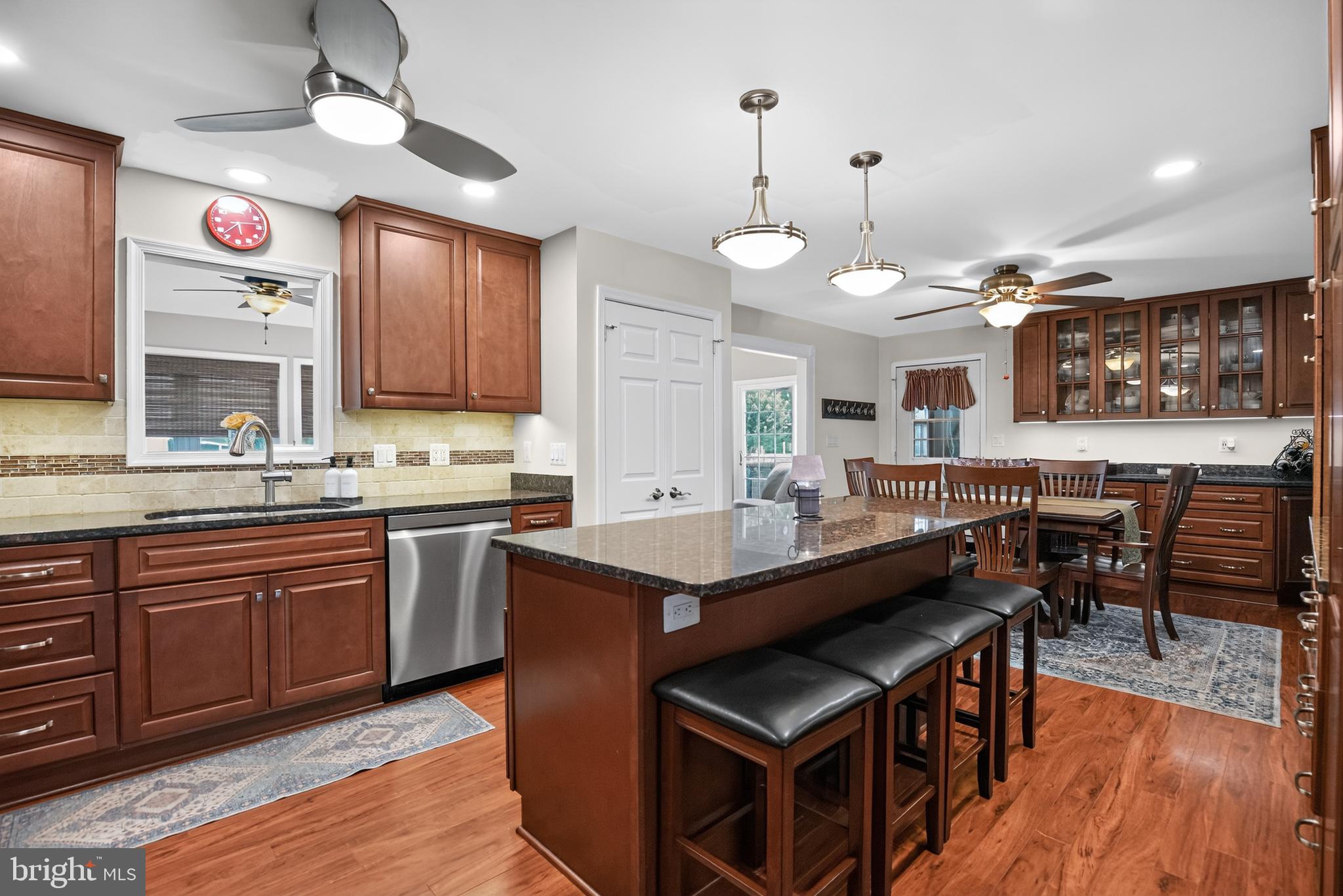 27075 WIDOW LANE