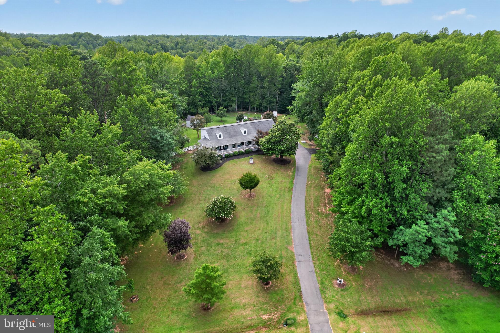 27075 WIDOW LANE