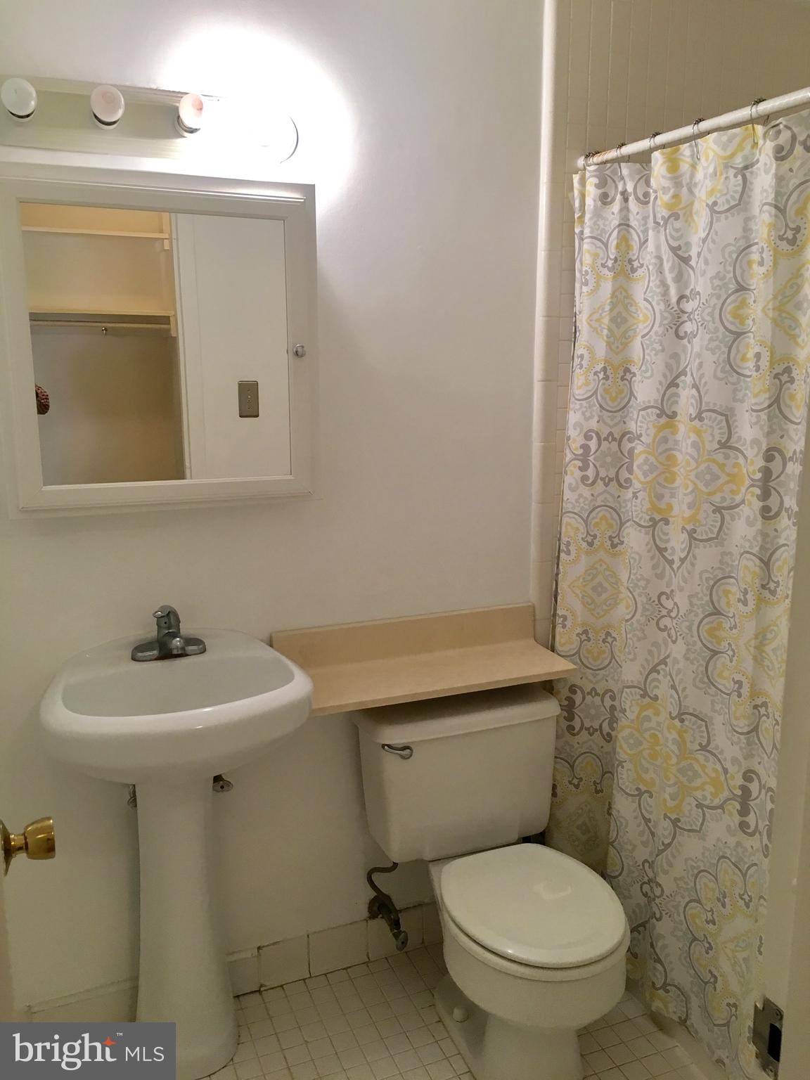 ARLINGTON - Residential Lease