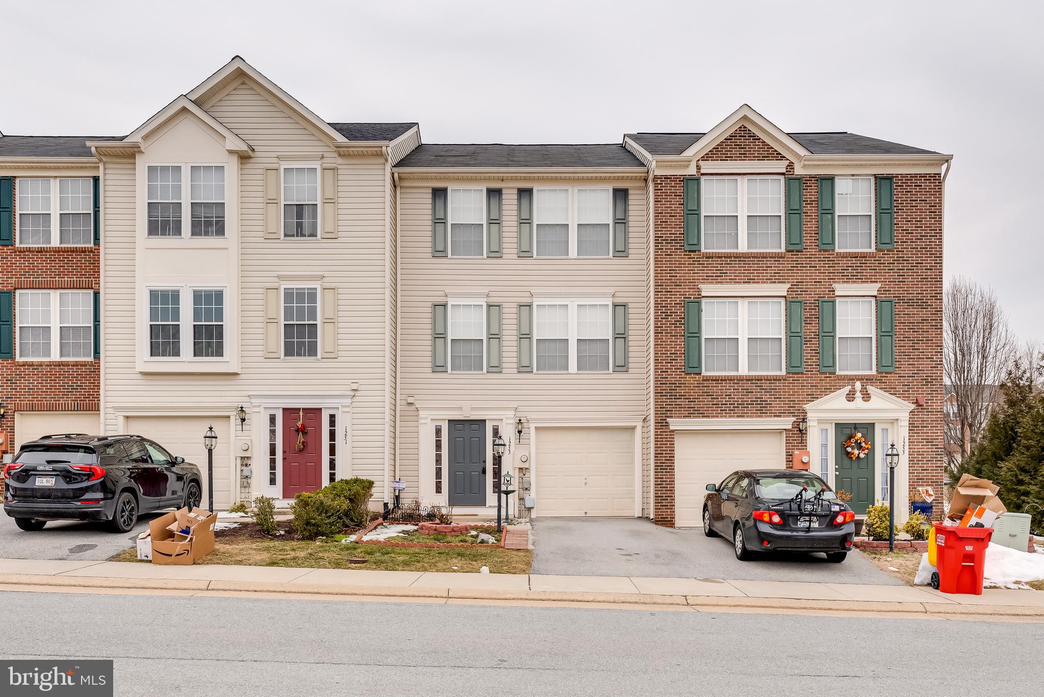 LAKELAND PLACE - Residential