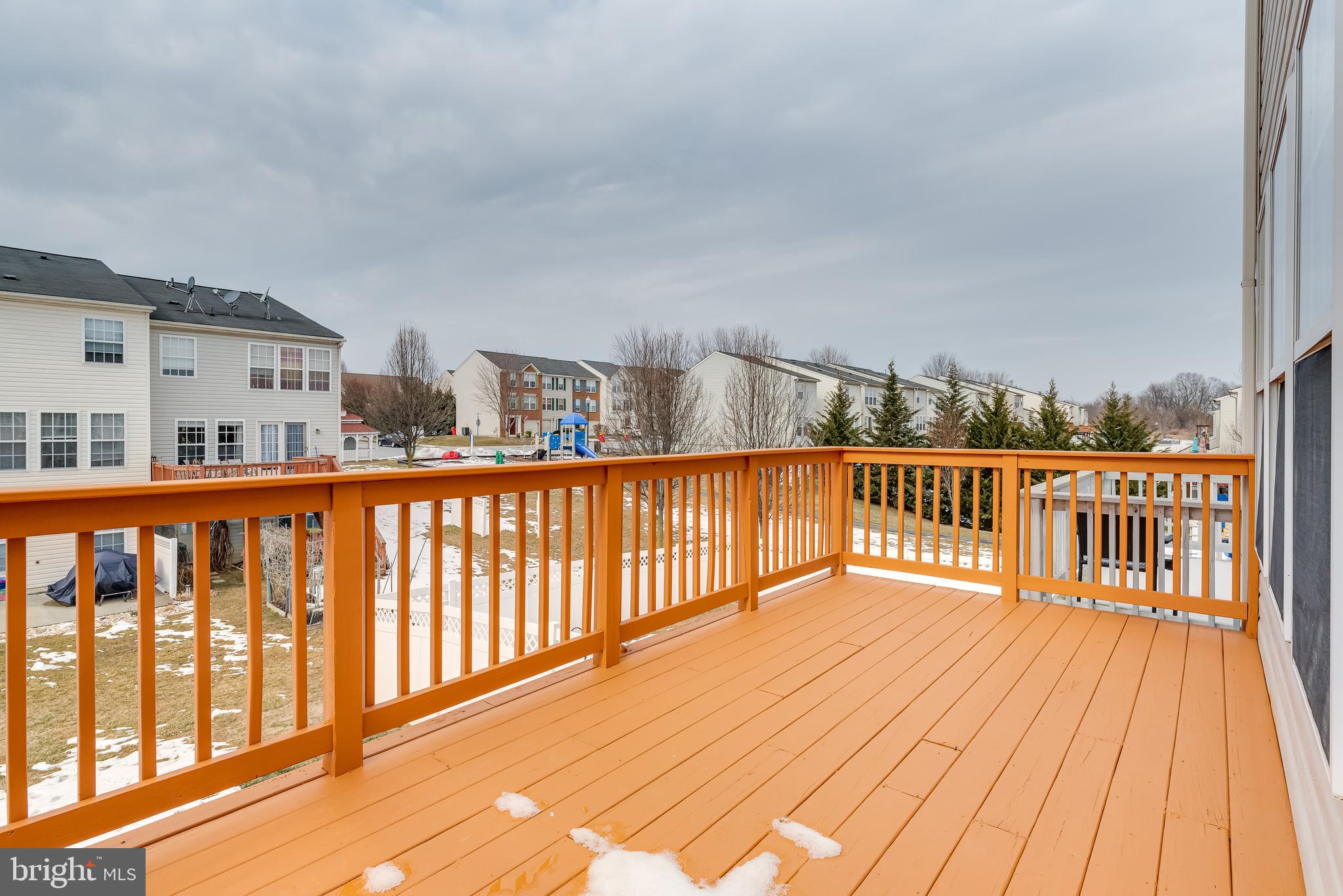 LAKELAND PLACE - Residential