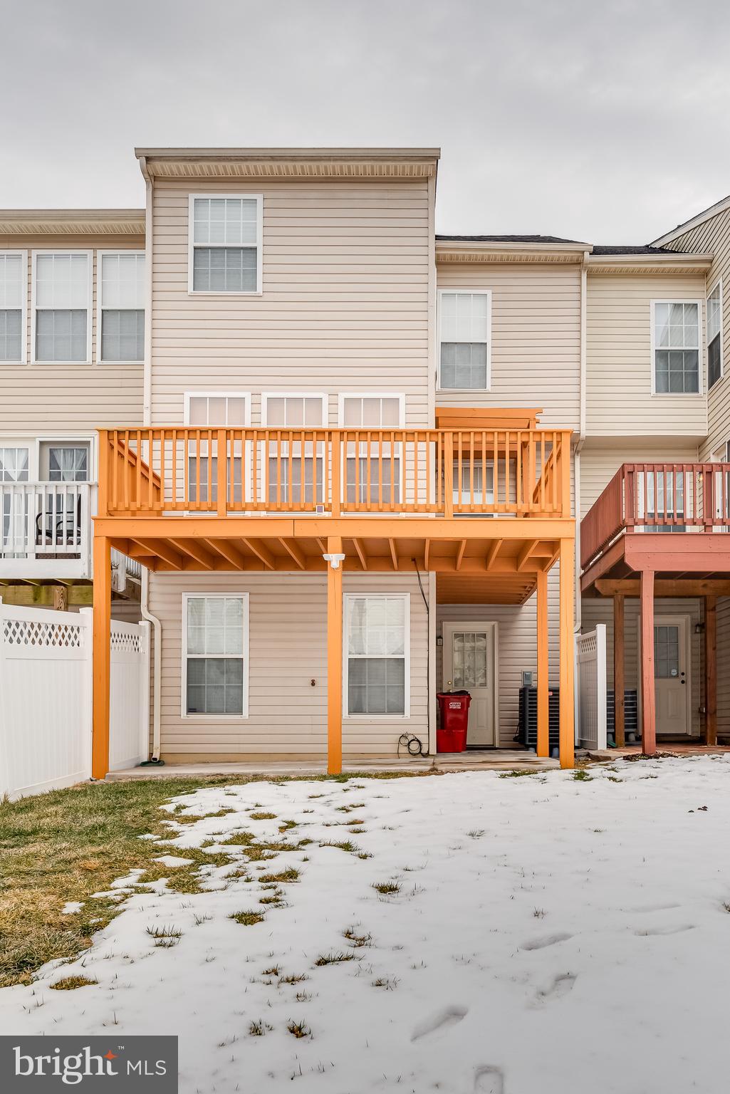 LAKELAND PLACE - Residential