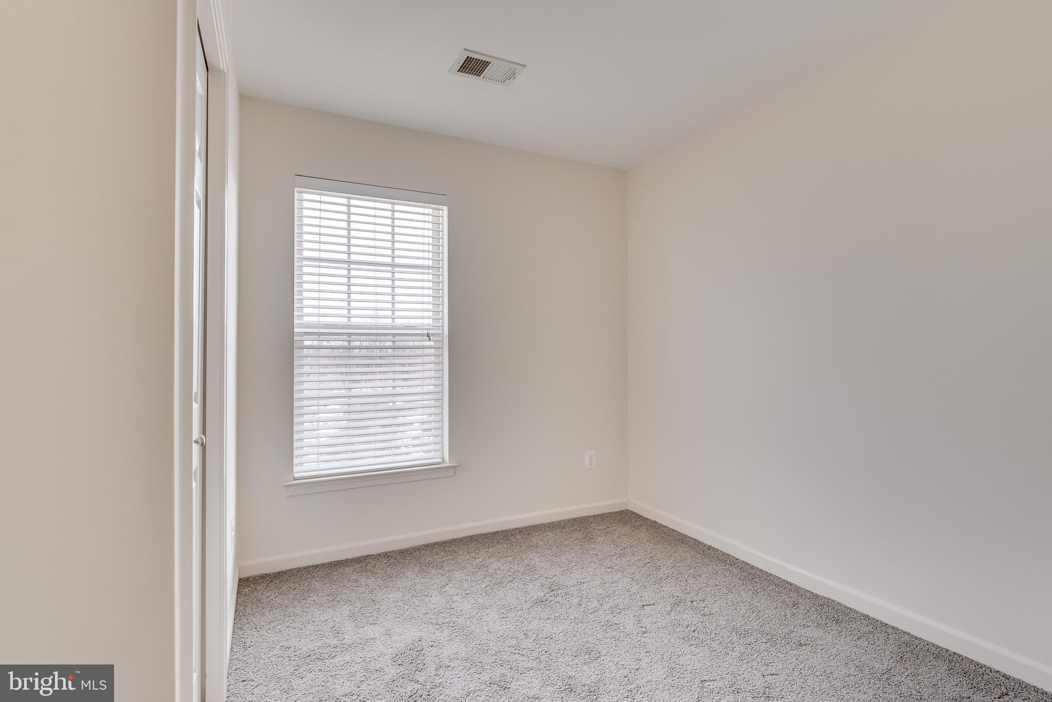 LAKELAND PLACE - Residential