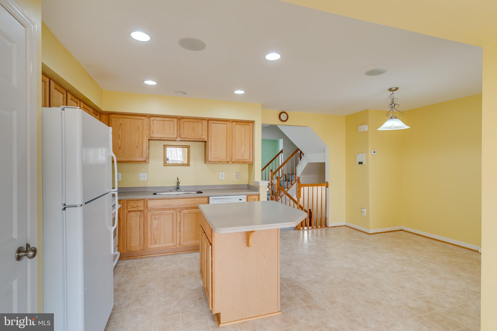 LAKELAND PLACE - Residential