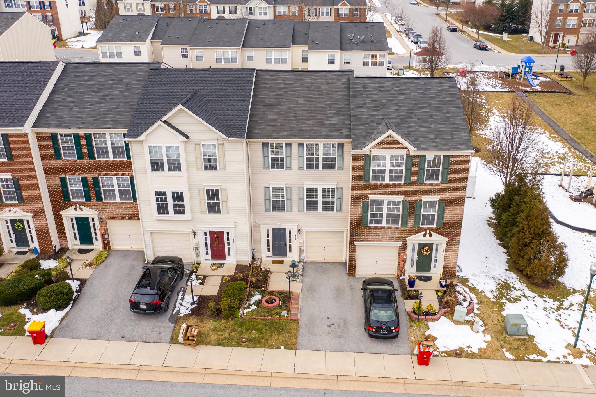 LAKELAND PLACE - Residential