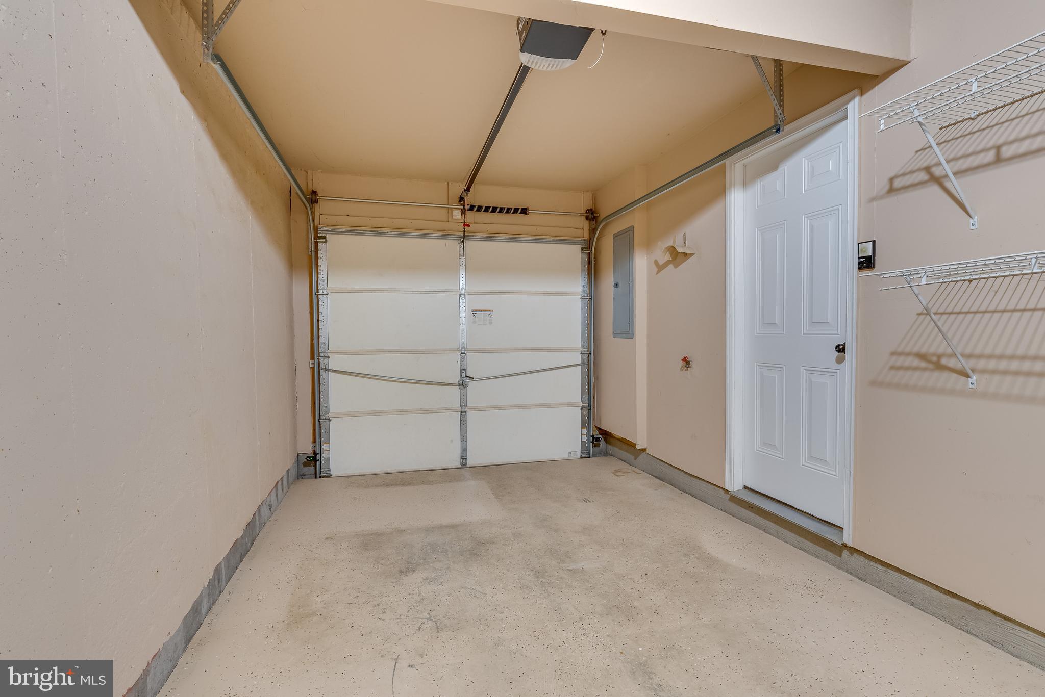 LAKELAND PLACE - Residential