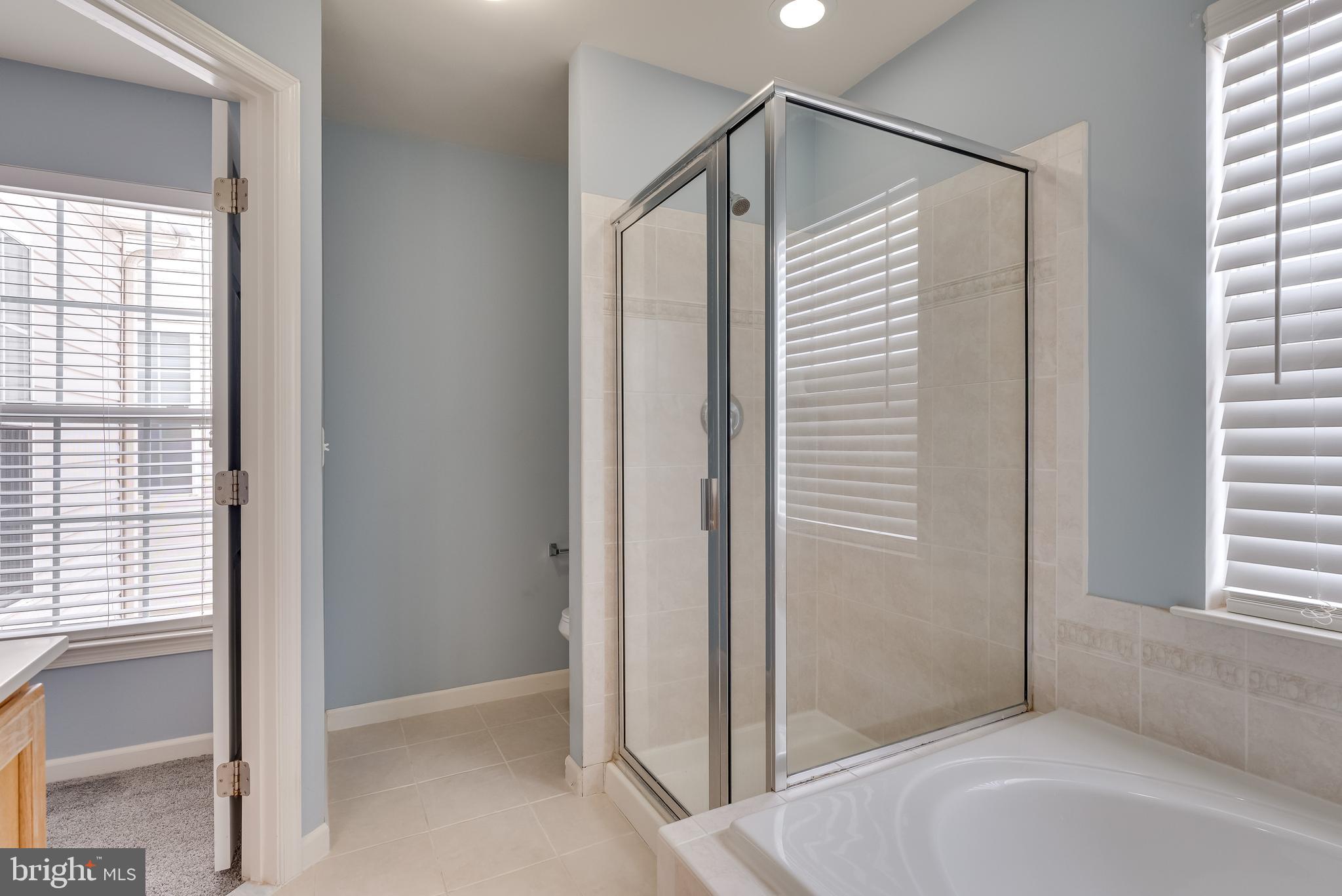 LAKELAND PLACE - Residential