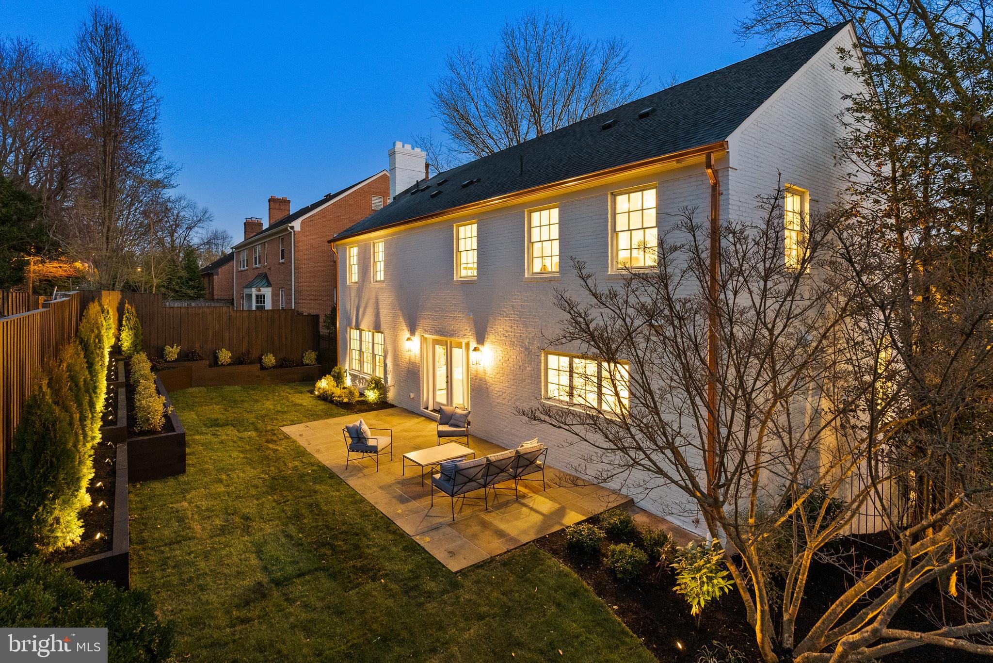SPRING VALLEY - Residential