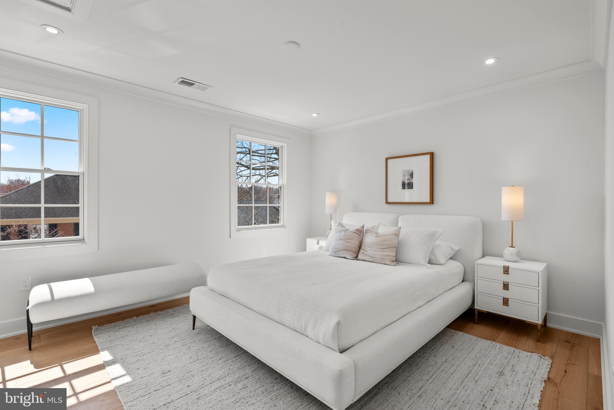 SPRING VALLEY - Residential