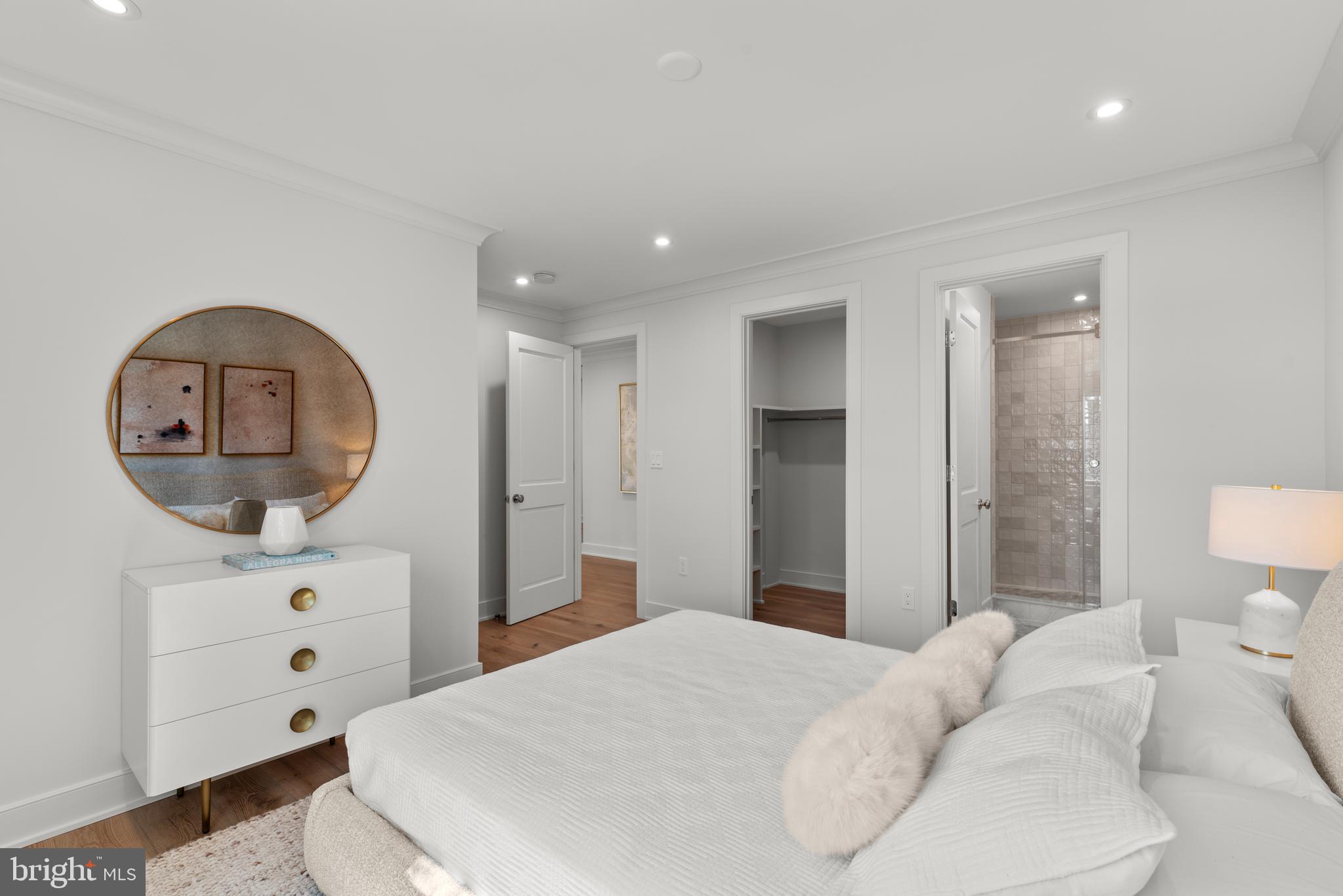 SPRING VALLEY - Residential