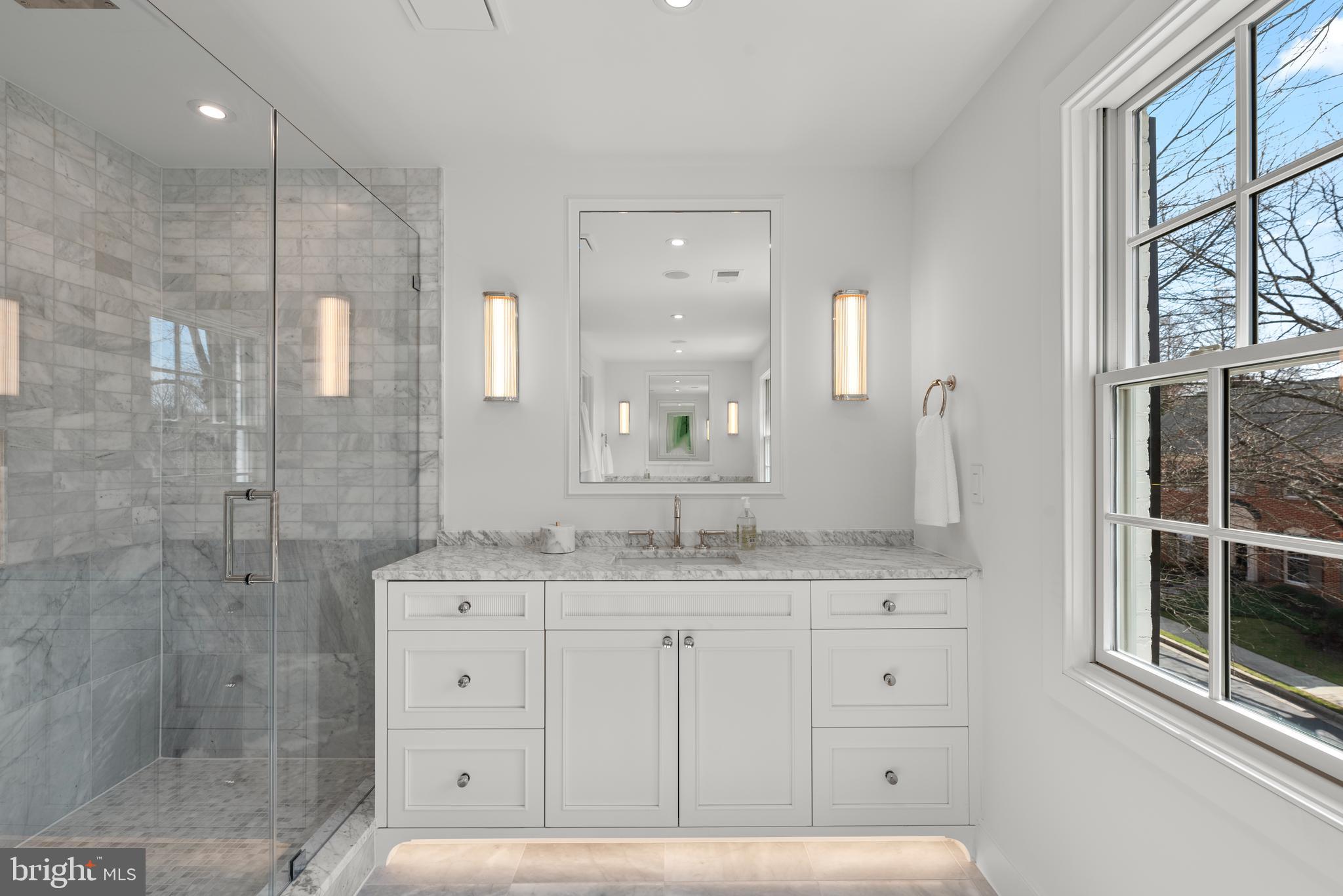 SPRING VALLEY - Residential