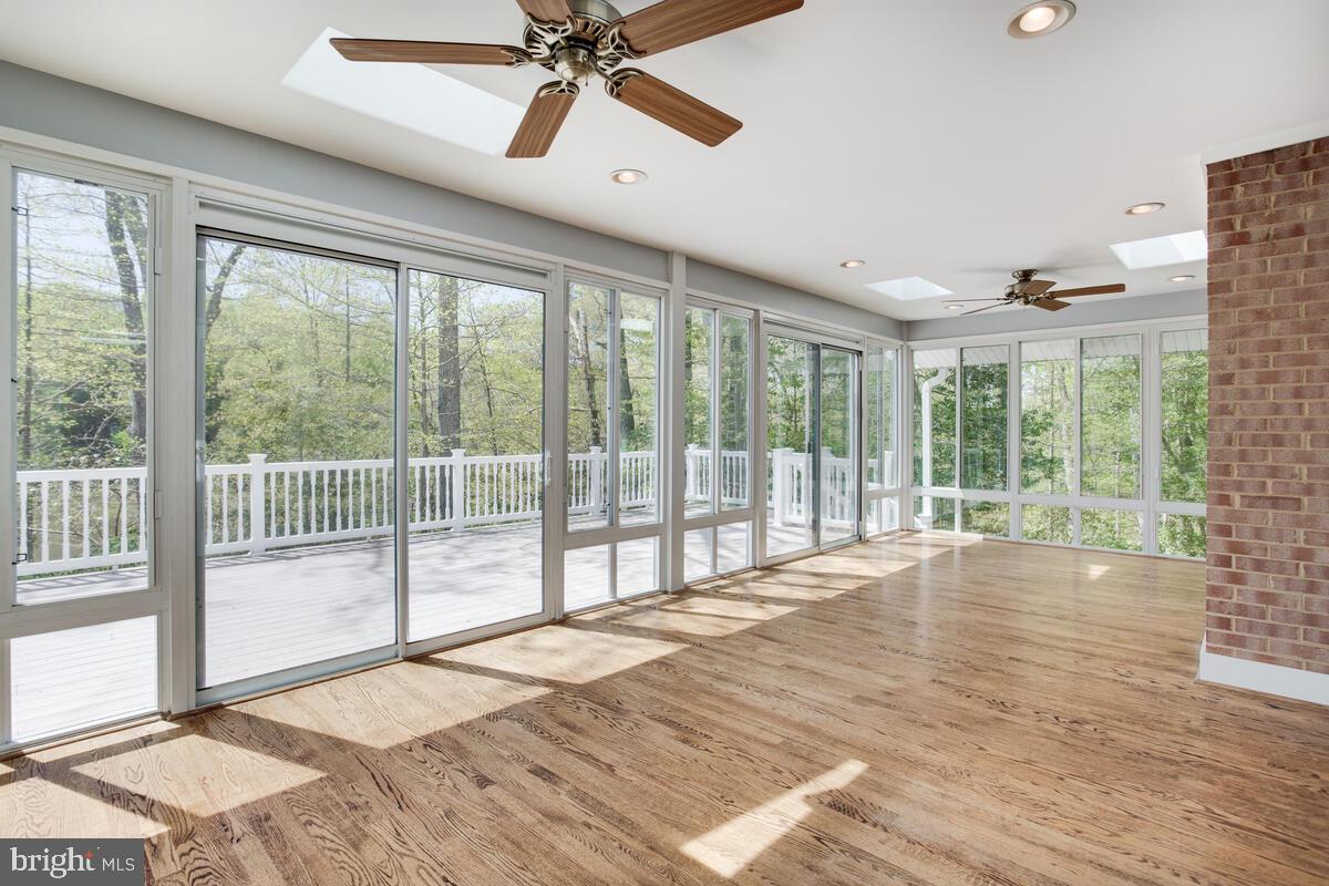 HARBOR HILLS - Residential