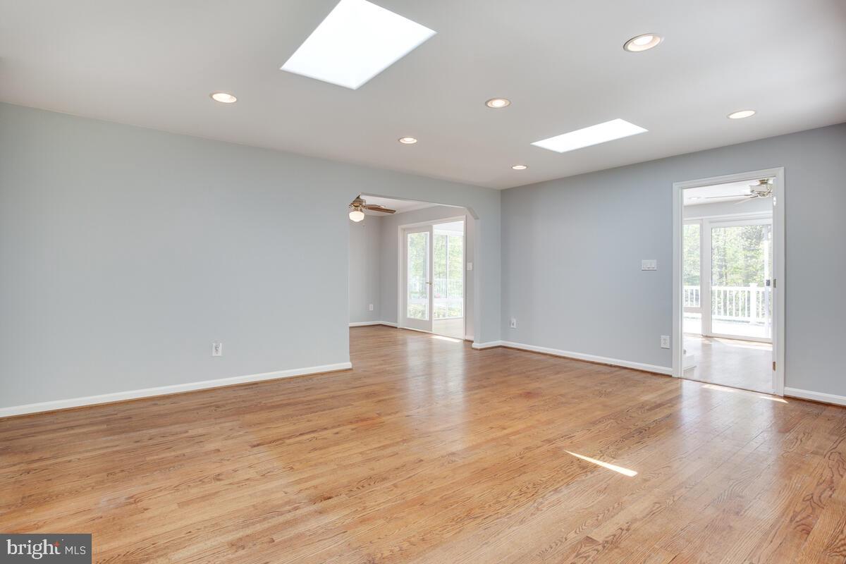 HARBOR HILLS - Residential