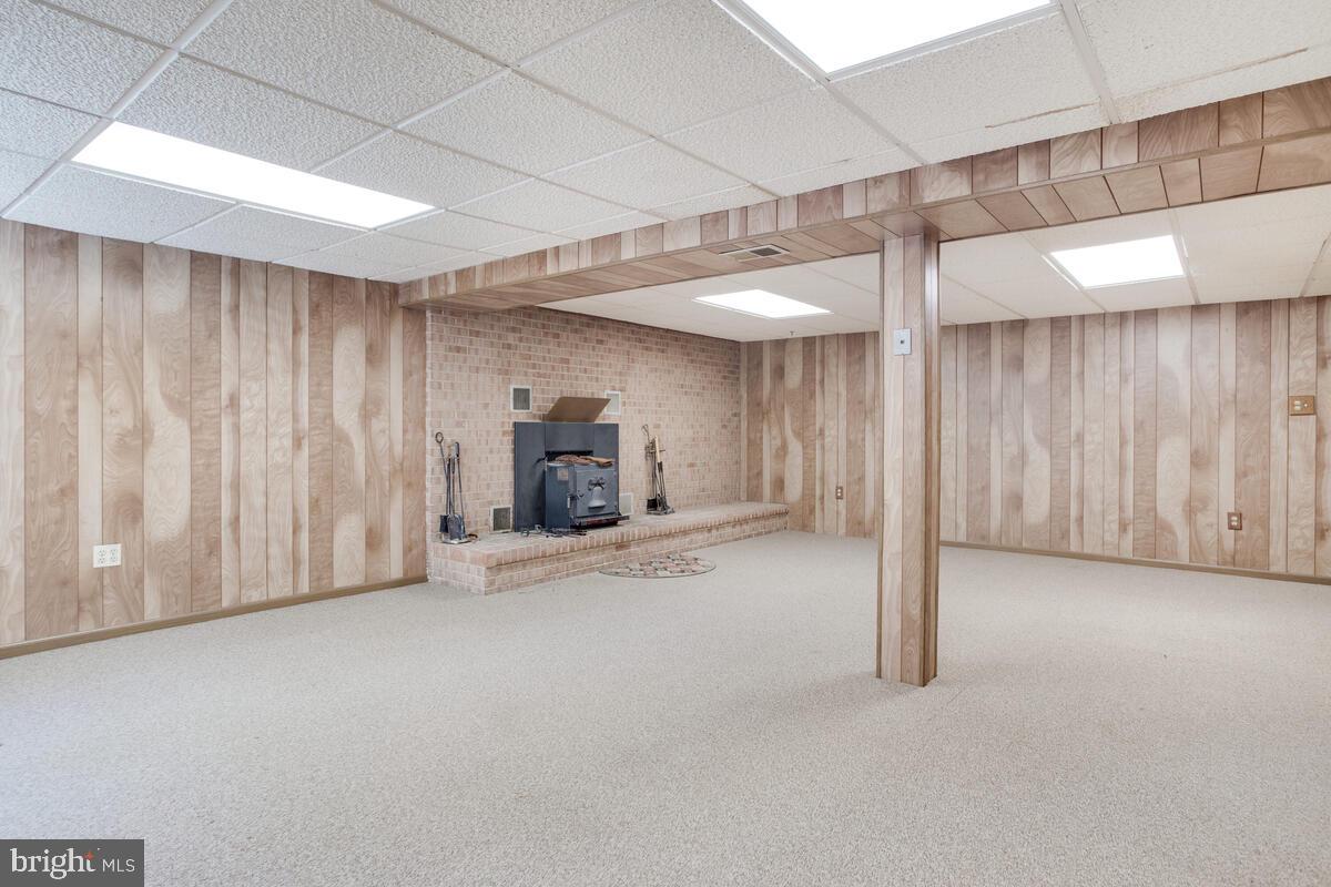 HARBOR HILLS - Residential