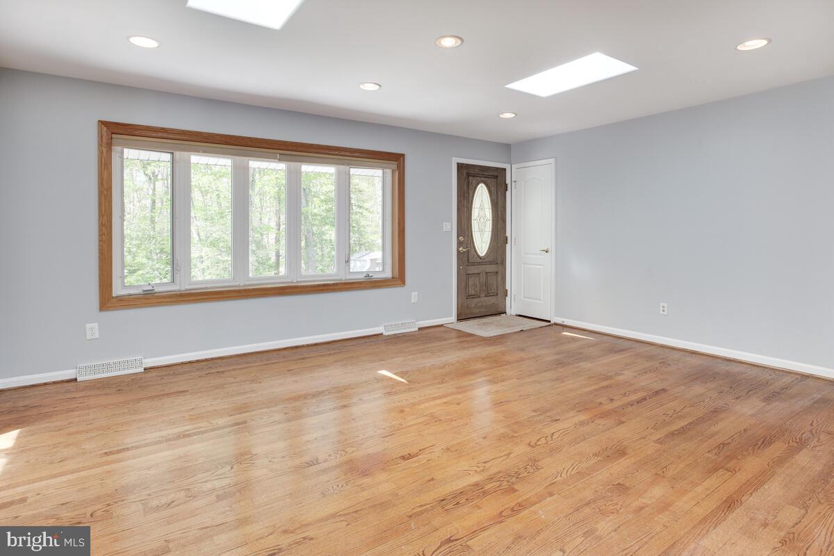 HARBOR HILLS - Residential