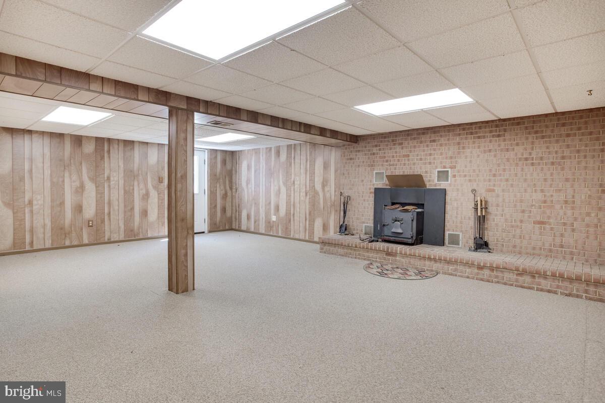 HARBOR HILLS - Residential