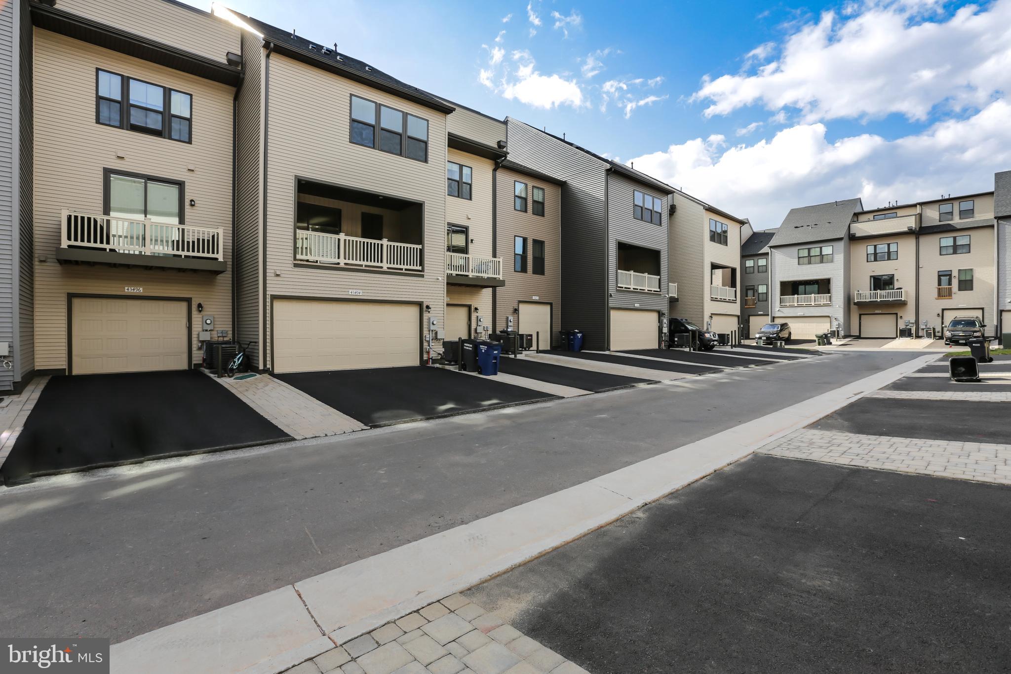 WESTMOORE AT MOOREFIELD - Residential Lease