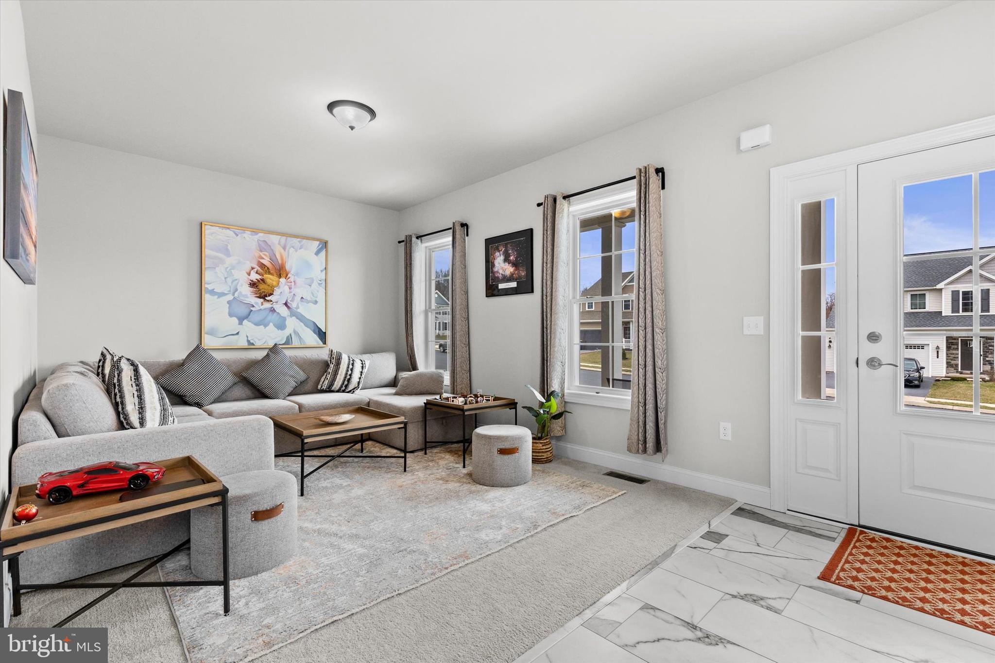 WOODLAND HILLS - Residential