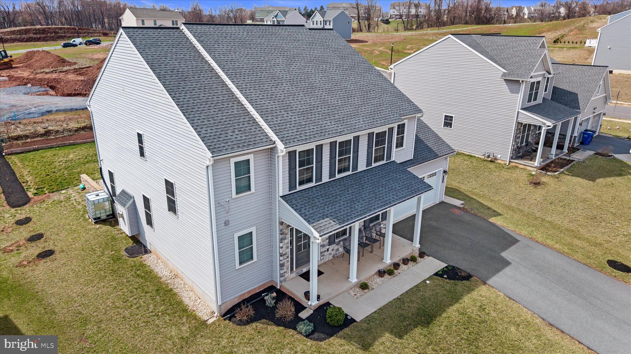 WOODLAND HILLS - Residential