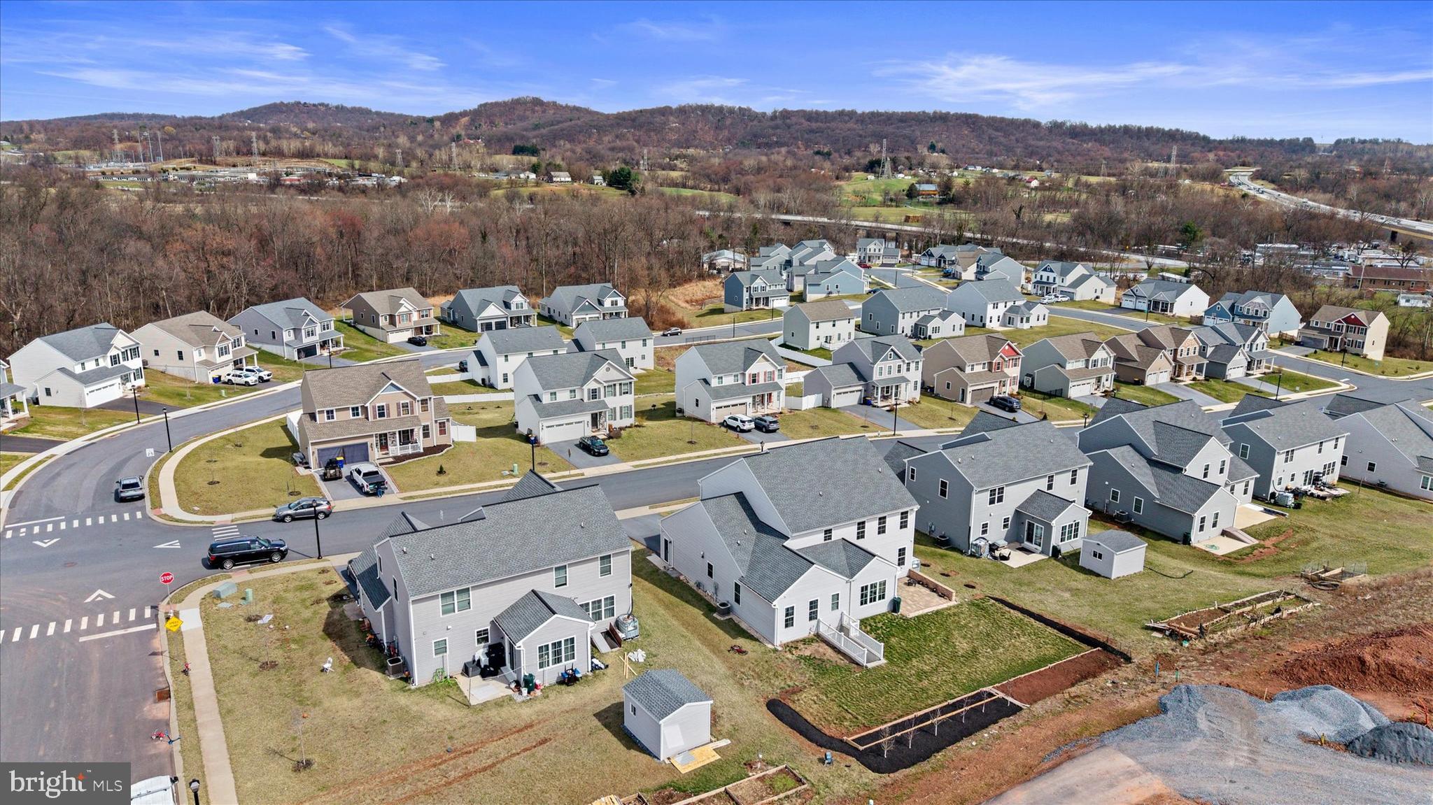 WOODLAND HILLS - Residential