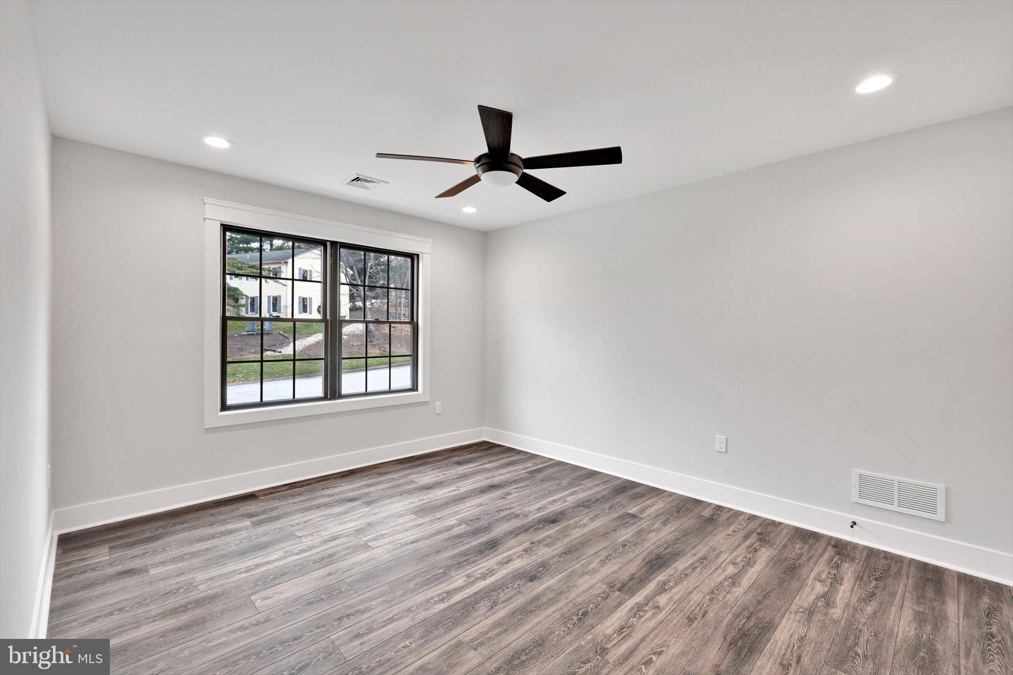 TIMBER RIDGE - Residential