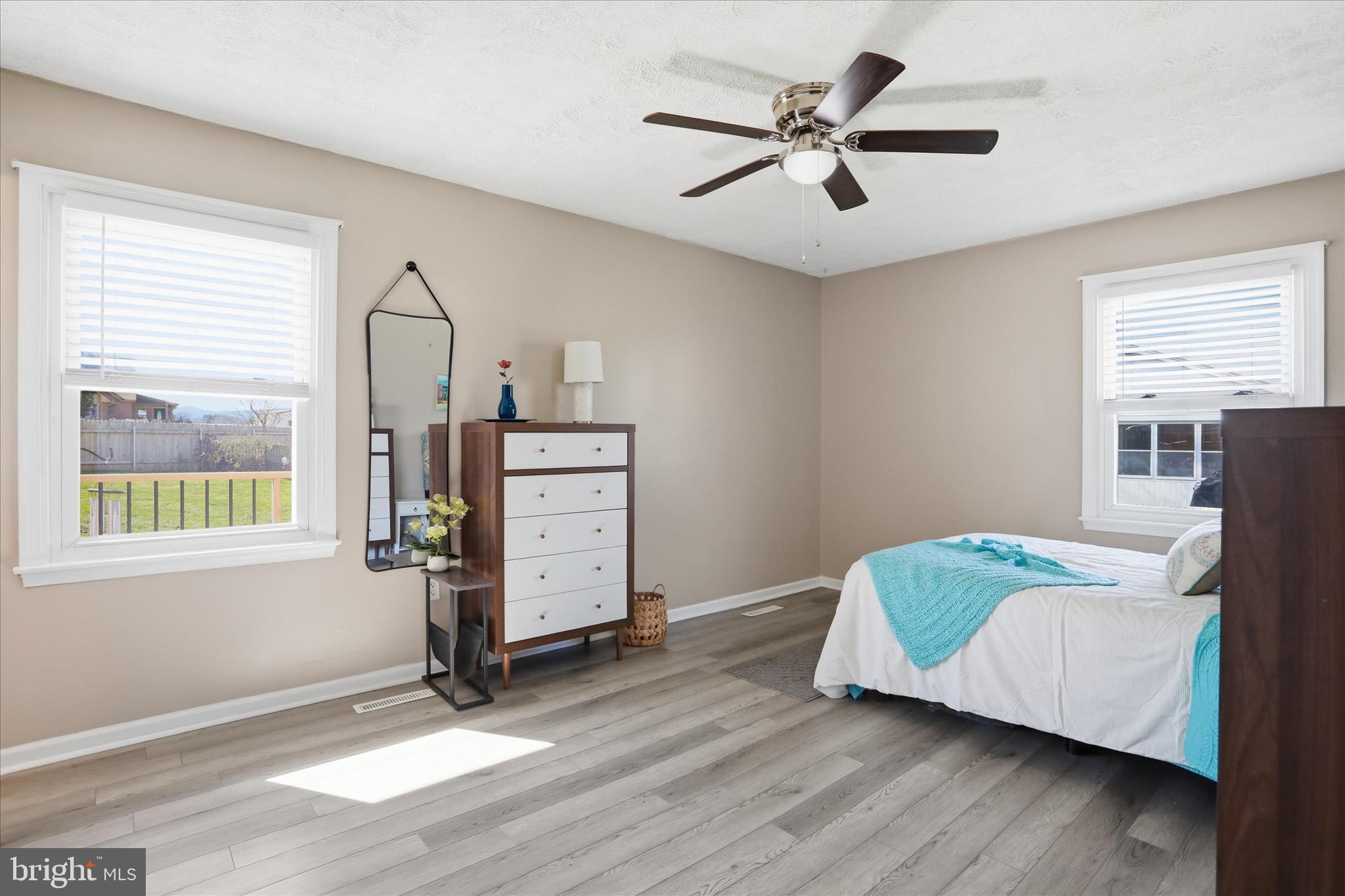 EL CAMPBELL - Residential