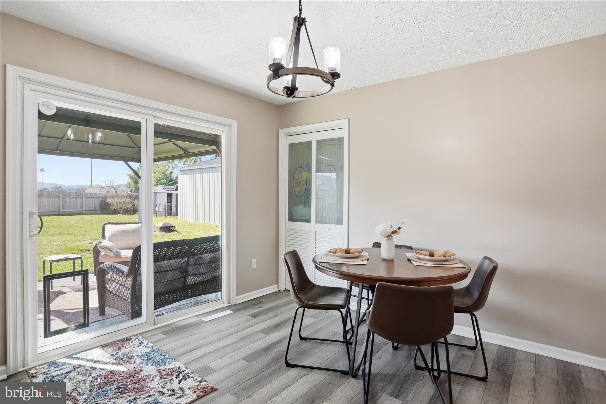 EL CAMPBELL - Residential