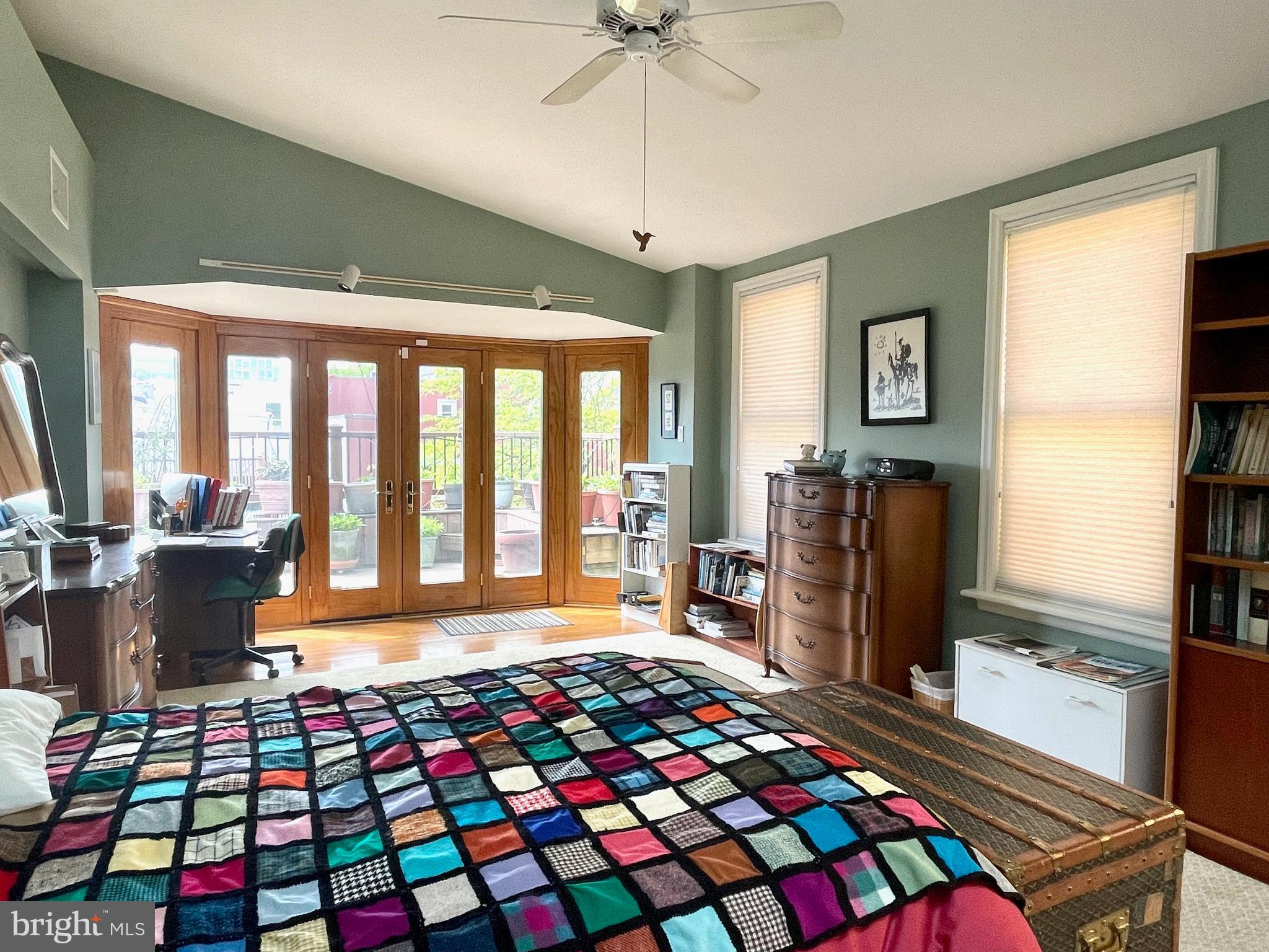 ART MUSEUM AREA - Residential