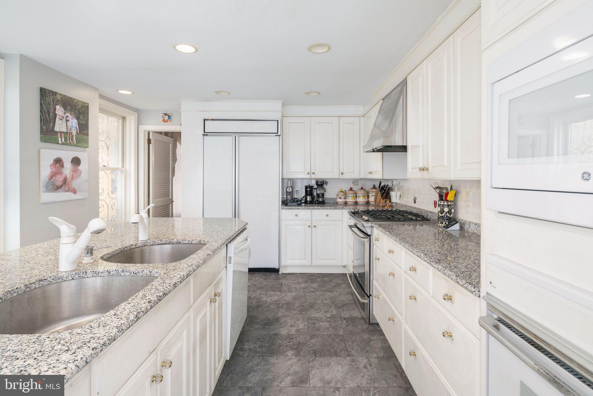 ART MUSEUM AREA - Residential