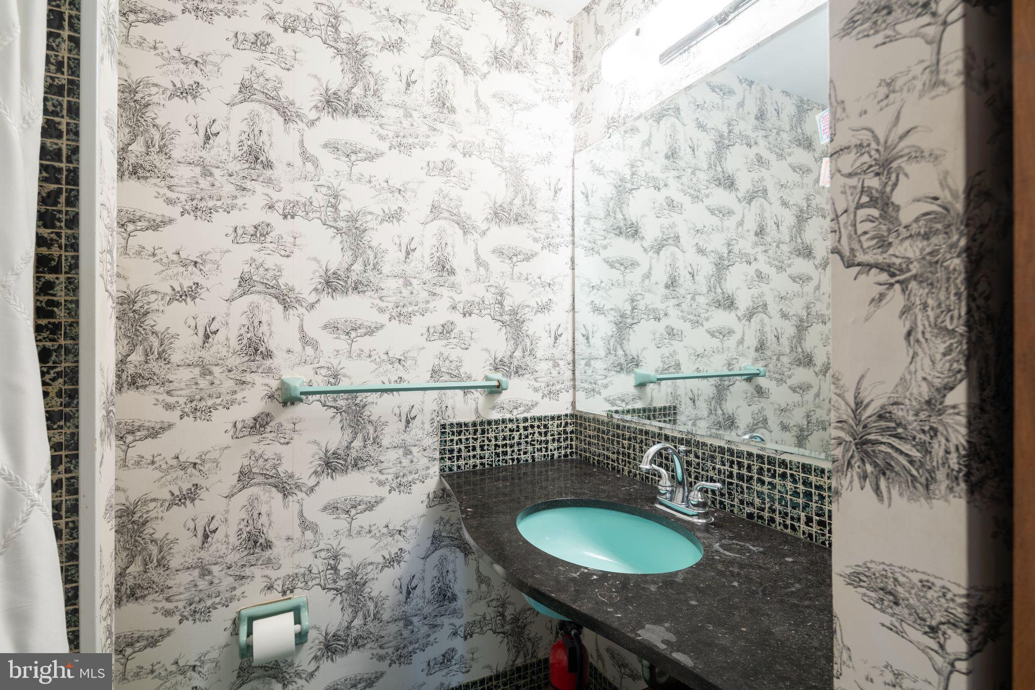 ART MUSEUM AREA - Residential