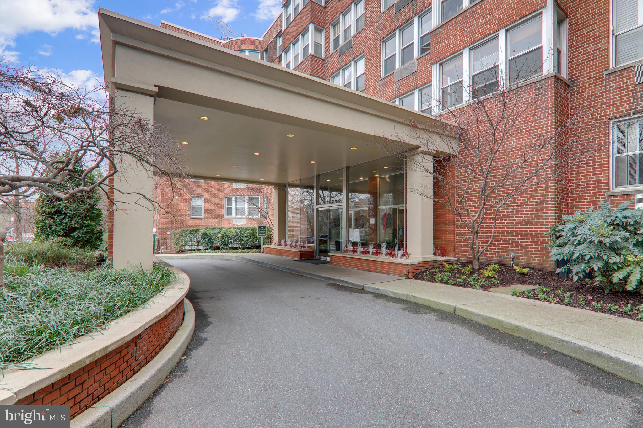 2500 Q STREET NW 201