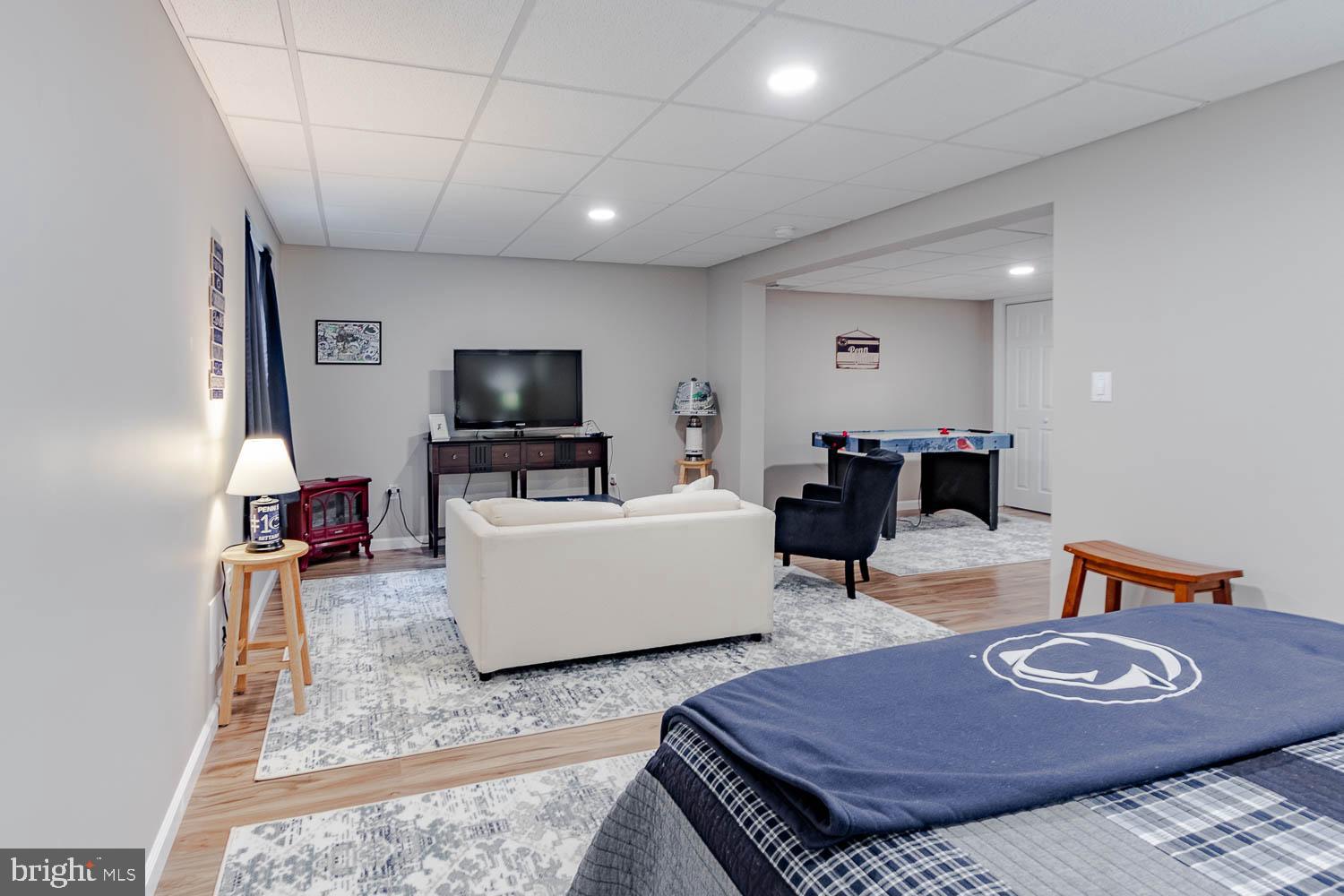 ELKSVIEW - Residential