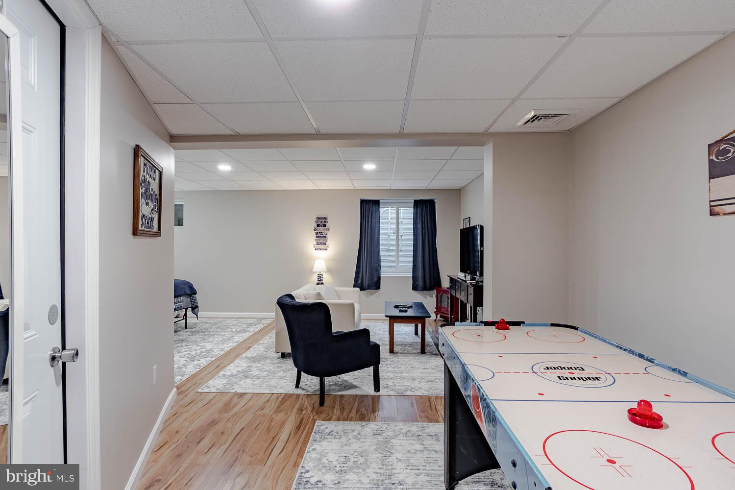 ELKSVIEW - Residential