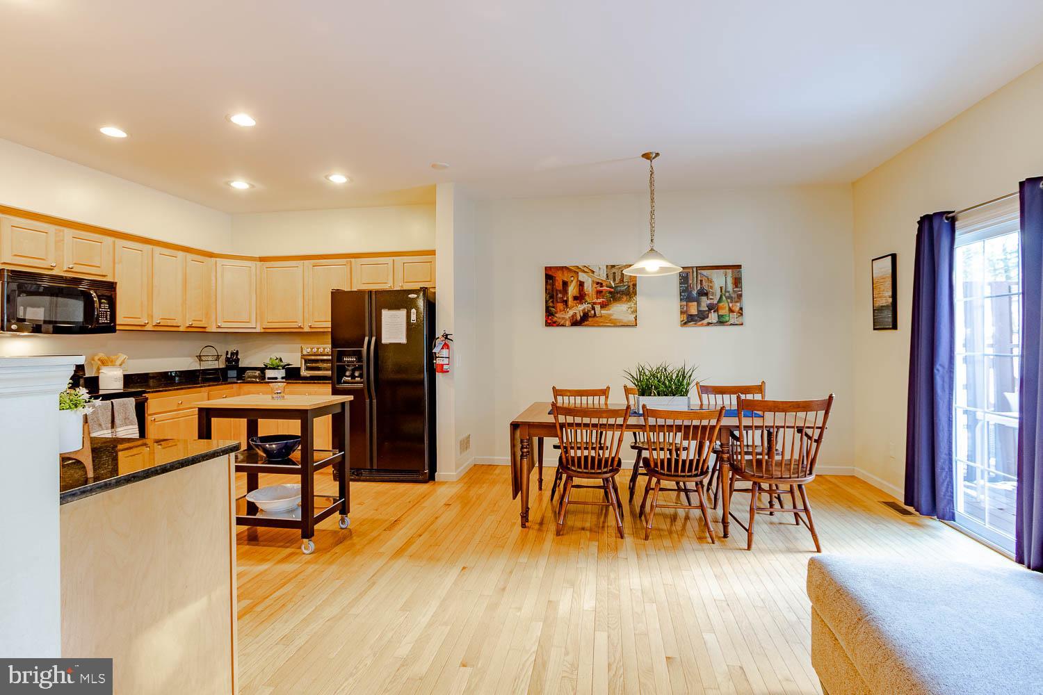 ELKSVIEW - Residential