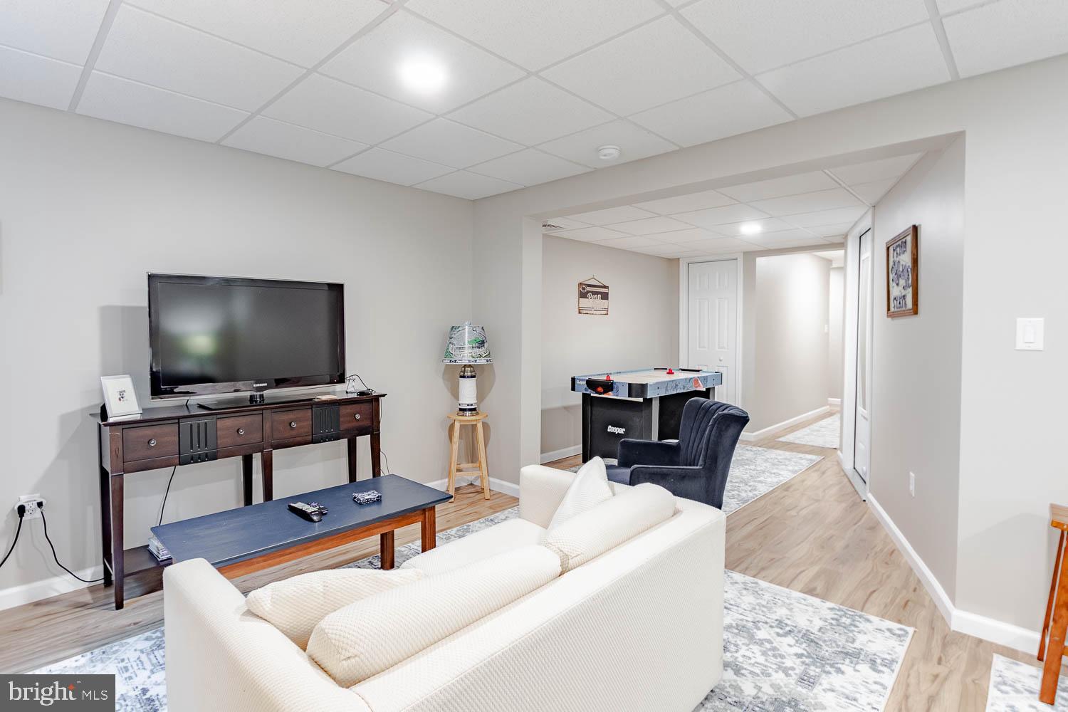 ELKSVIEW - Residential