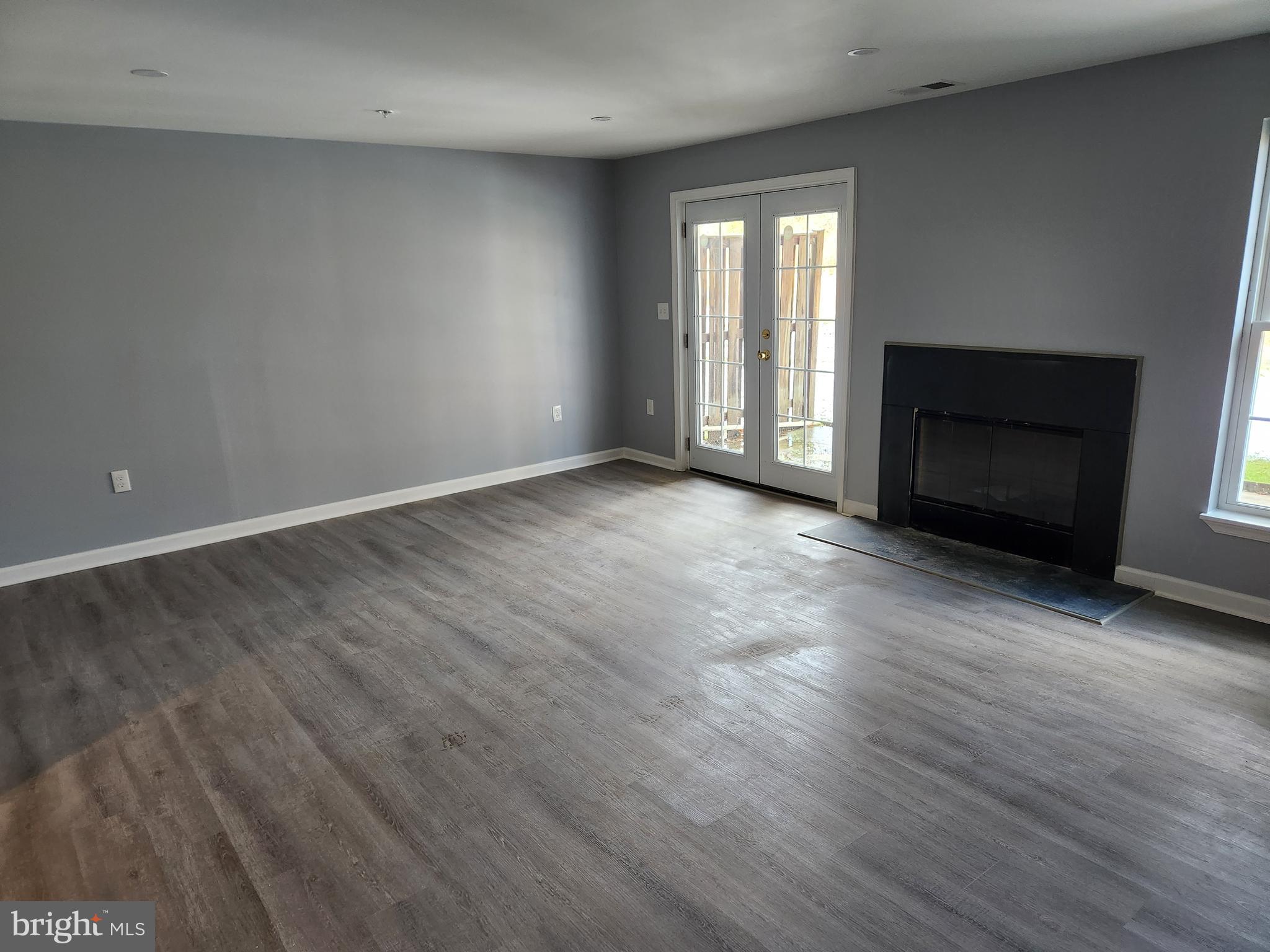 HALLOWELL - Residential Lease