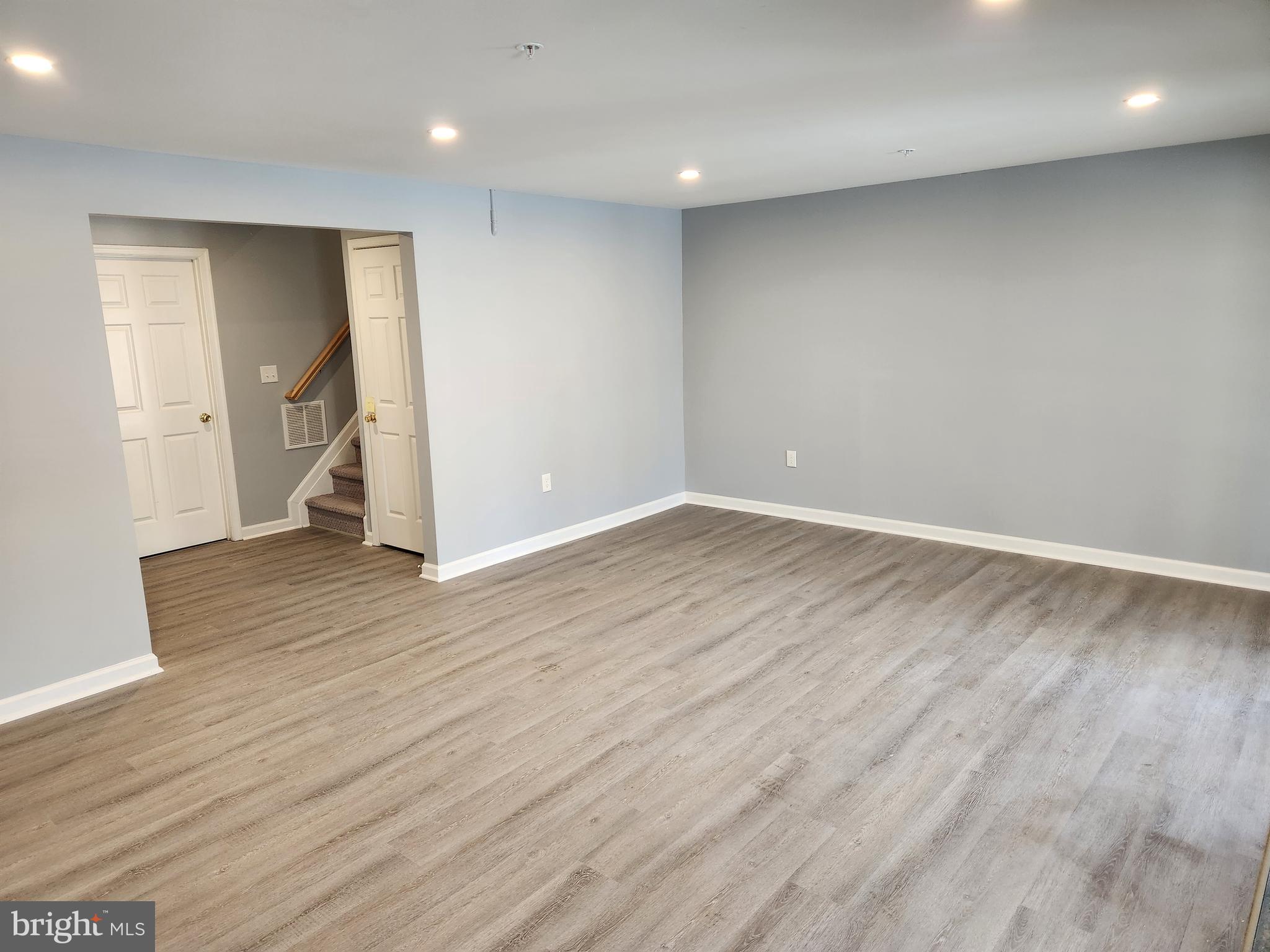 HALLOWELL - Residential Lease