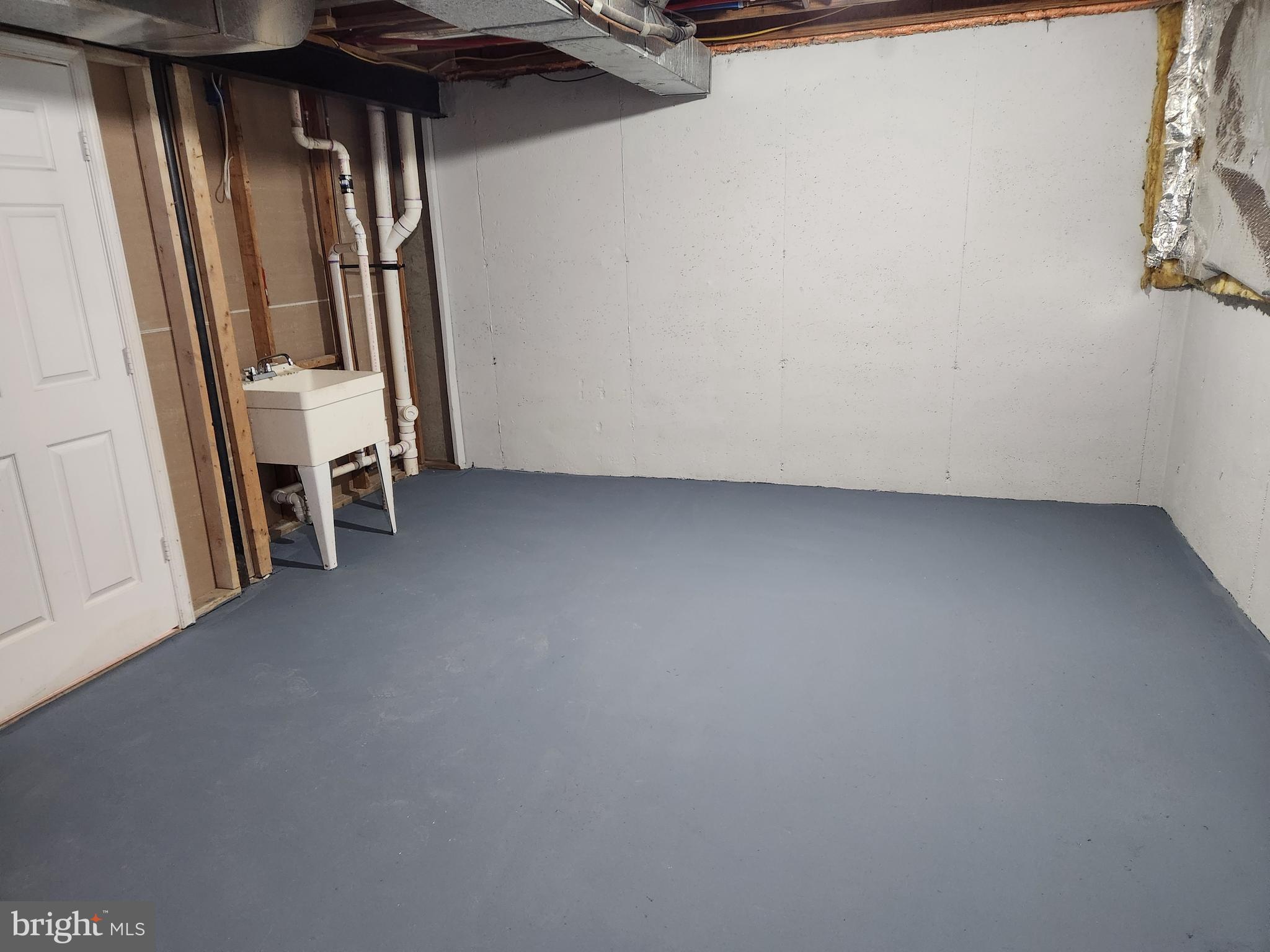 HALLOWELL - Residential Lease