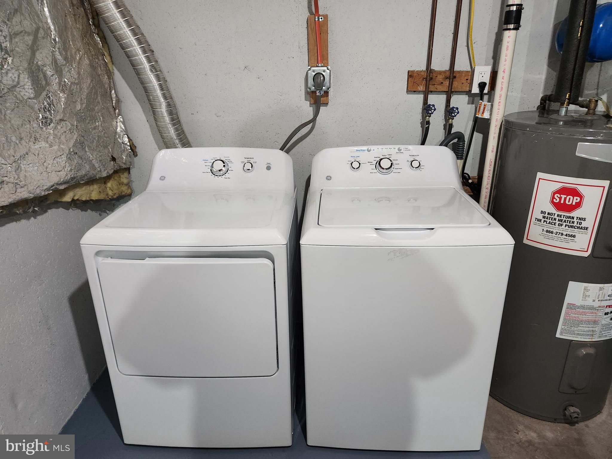 HALLOWELL - Residential Lease