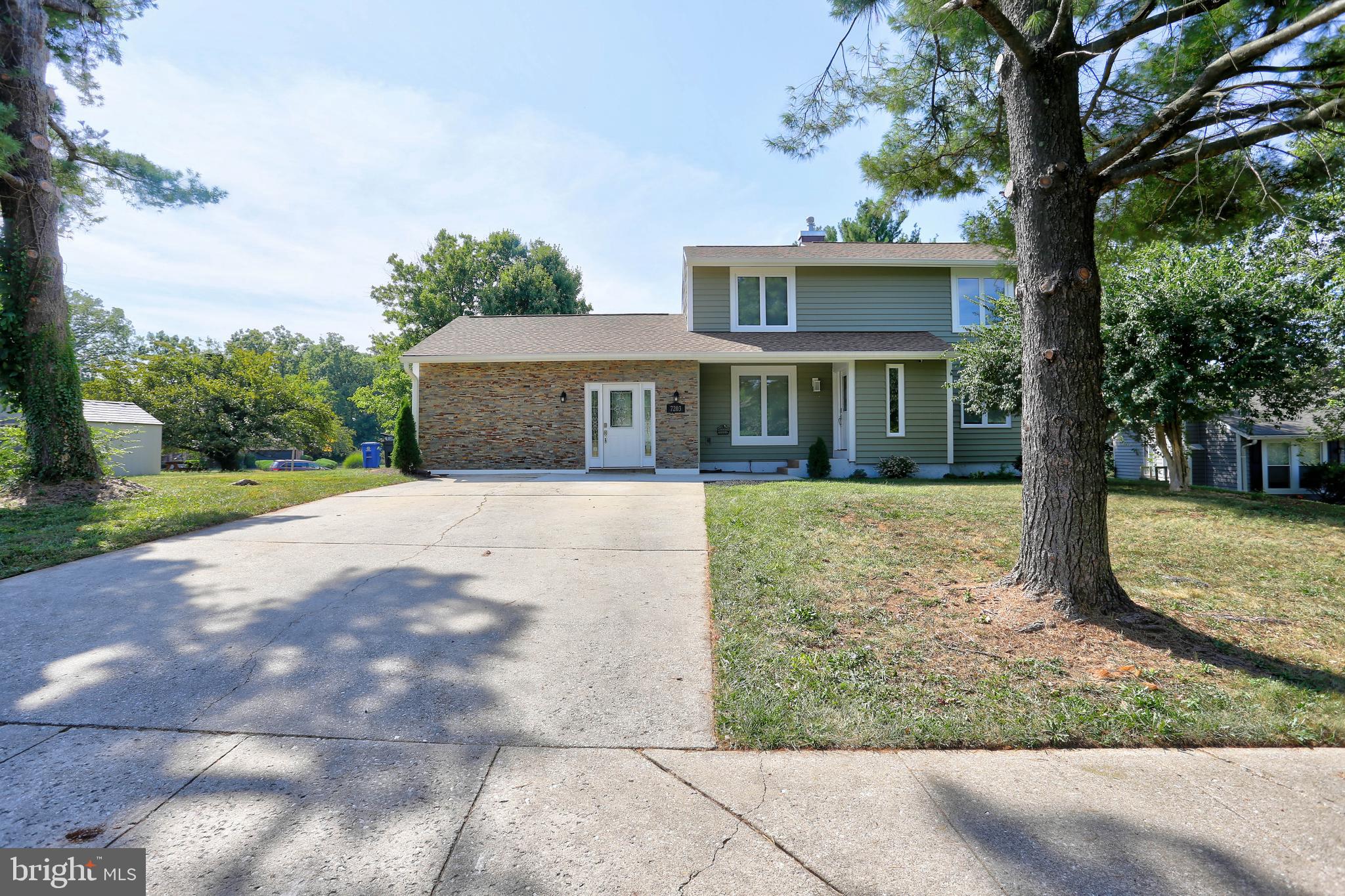 WOODBRIDGE VALLEY - Residential