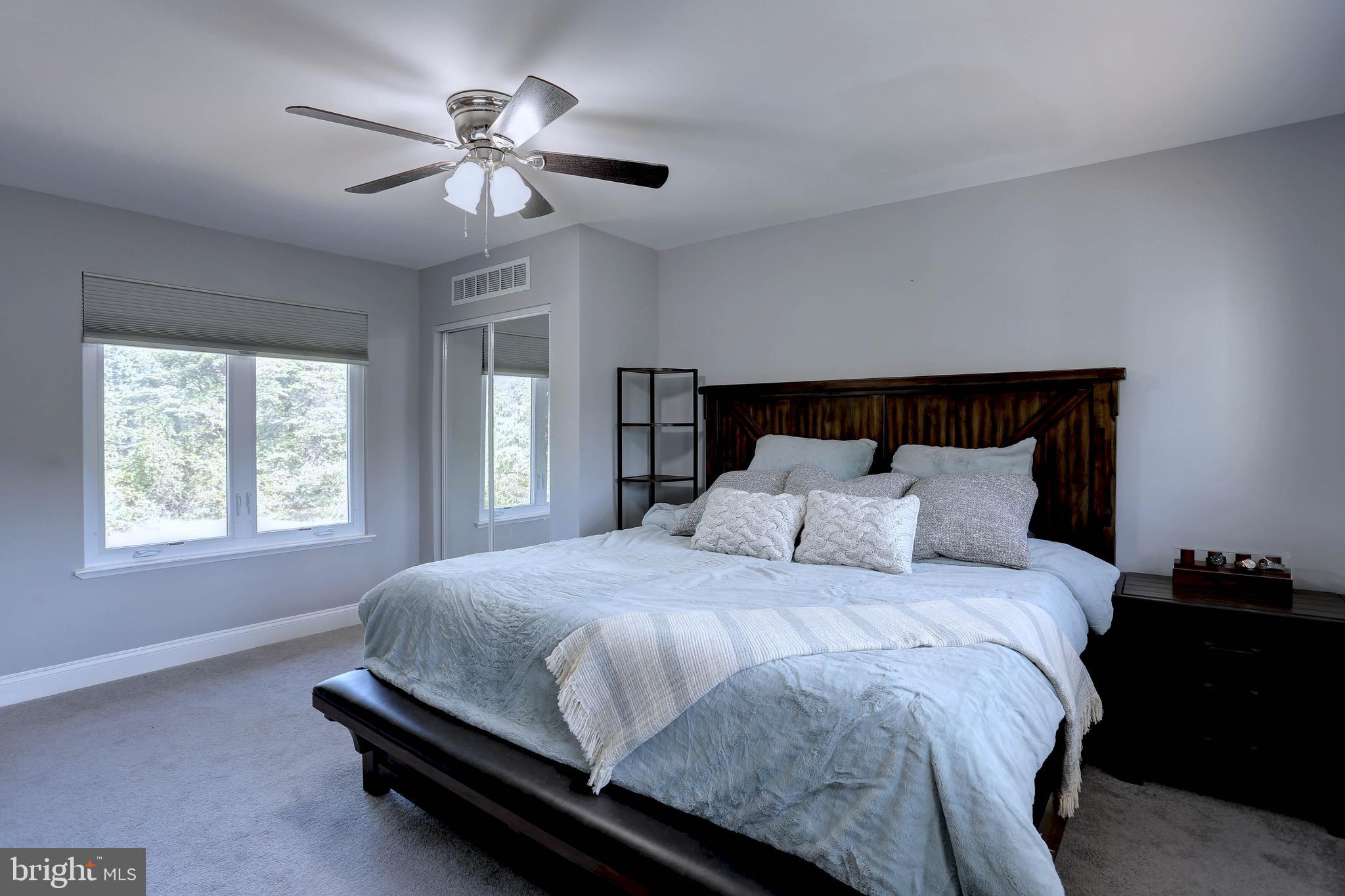 WOODBRIDGE VALLEY - Residential