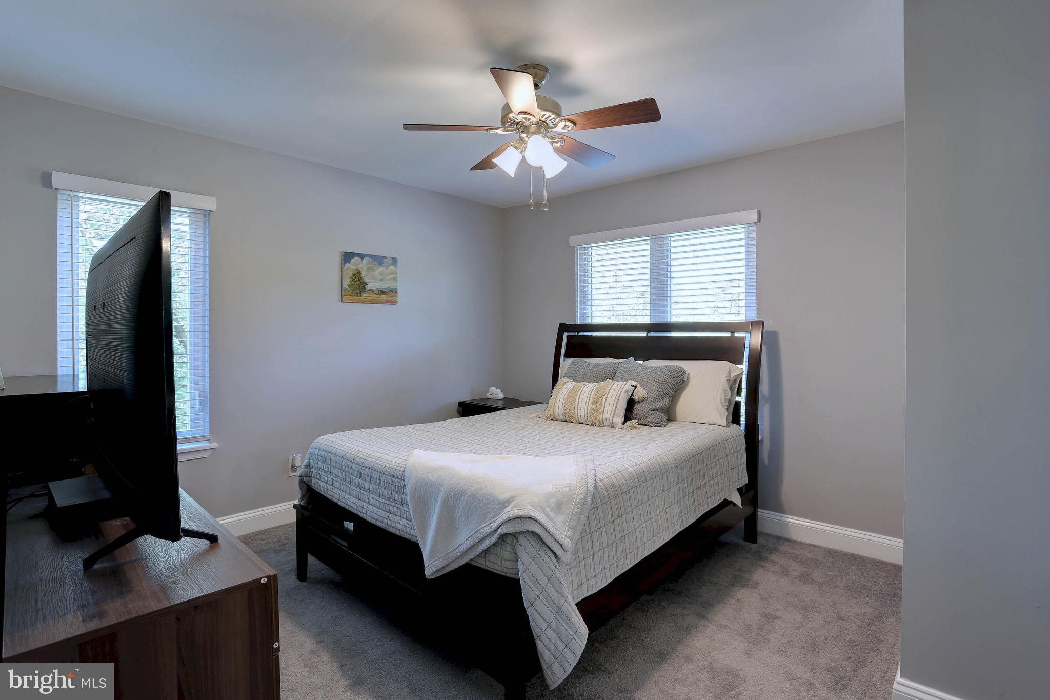 WOODBRIDGE VALLEY - Residential